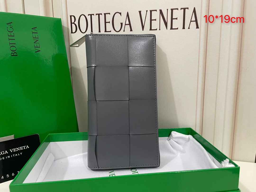 Bottega Veneta Intrecciato Leather Long Zip Wallet