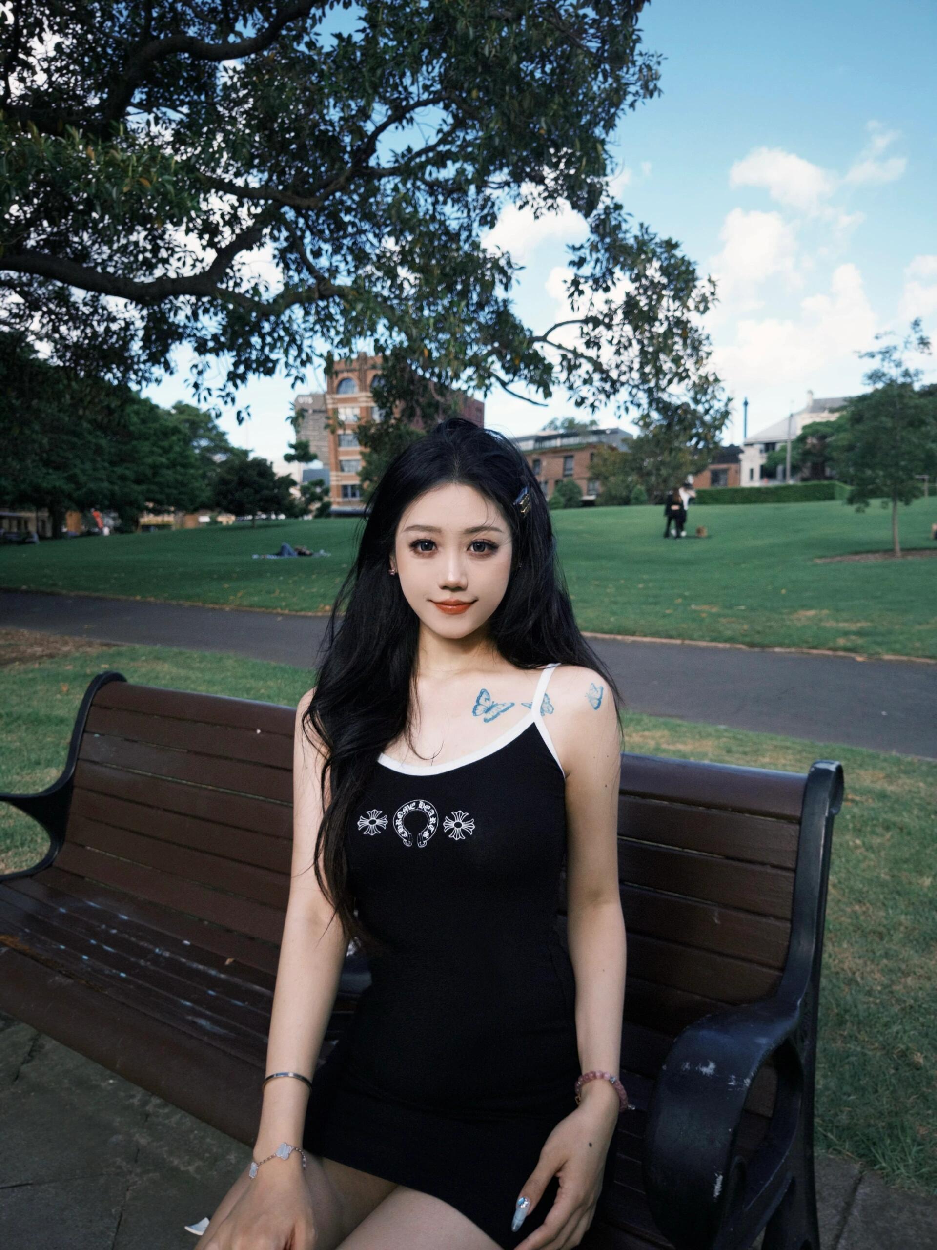 크롬하츠 여성 반팔 131919 Chrome Hearts T Shirt 썸네일 이미지