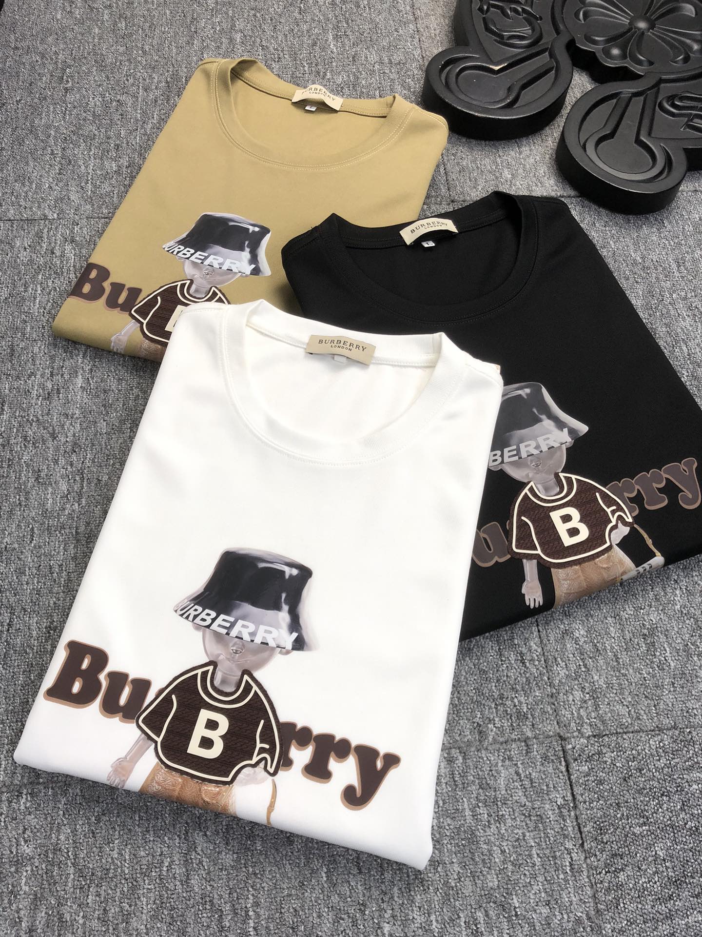 Burberry巴宝莉2024秋冬男士卫衣新品春季必备新品经典款套头卫衣甄选360g高克重卫衣面料新工艺