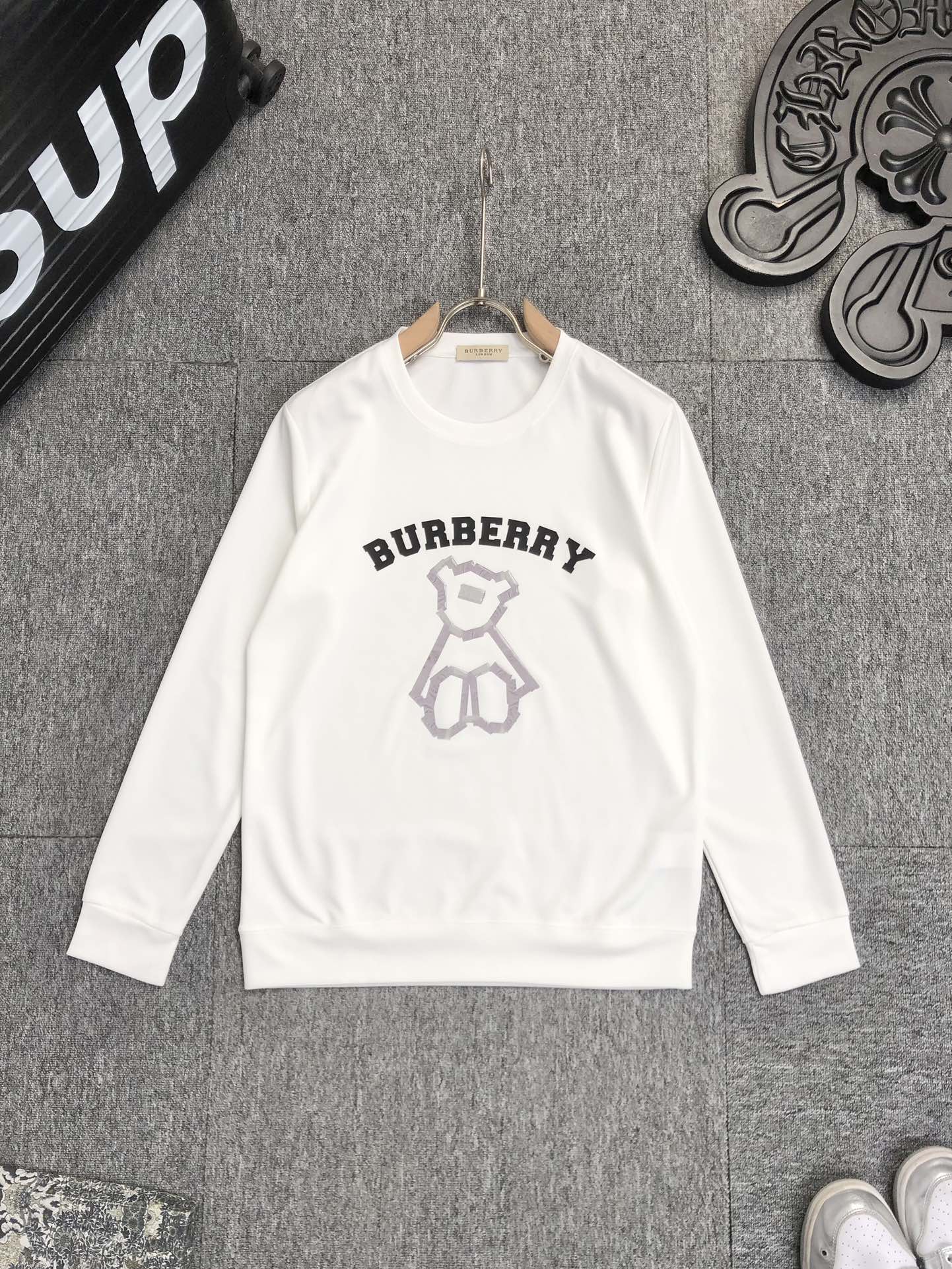 Burberry巴宝莉2024秋冬男士卫衣新品春季必备新品经典款套头卫衣甄选360g高克重卫衣面料新工艺