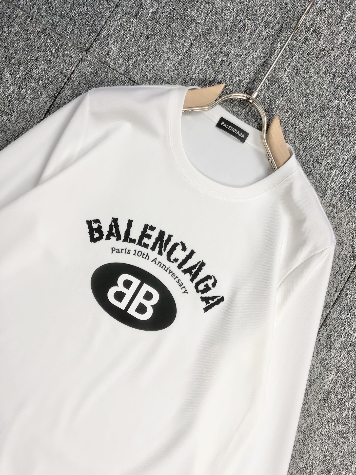 Balenciaga巴黎世家2023秋冬男士卫衣新品春季必备新品经典款套头卫衣甄选360g高克重卫衣面料