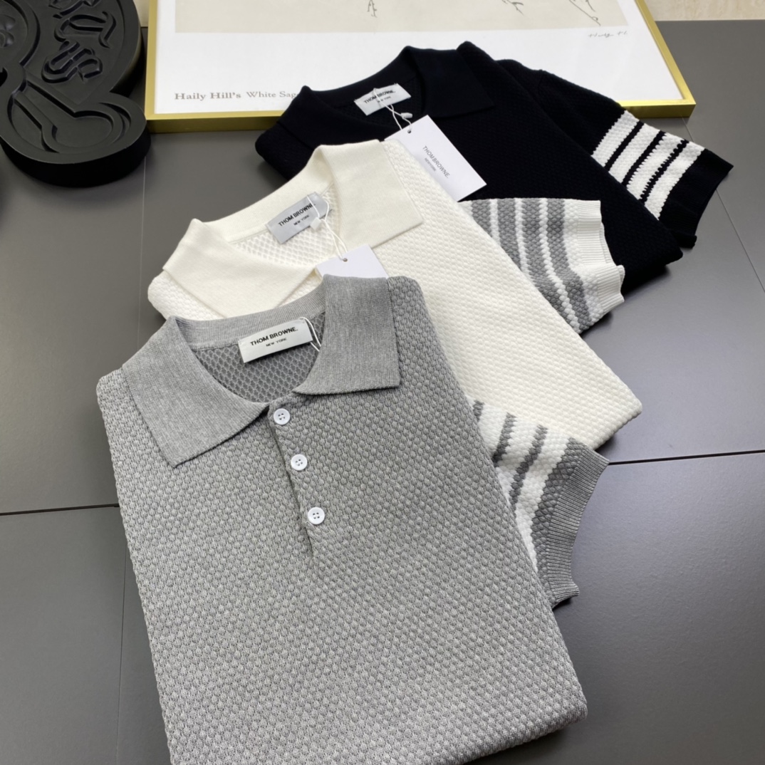 Fashionable Unisex Thom Browne Polo: 1980s Inspired Upgrade in Original Fabric - 图片 1