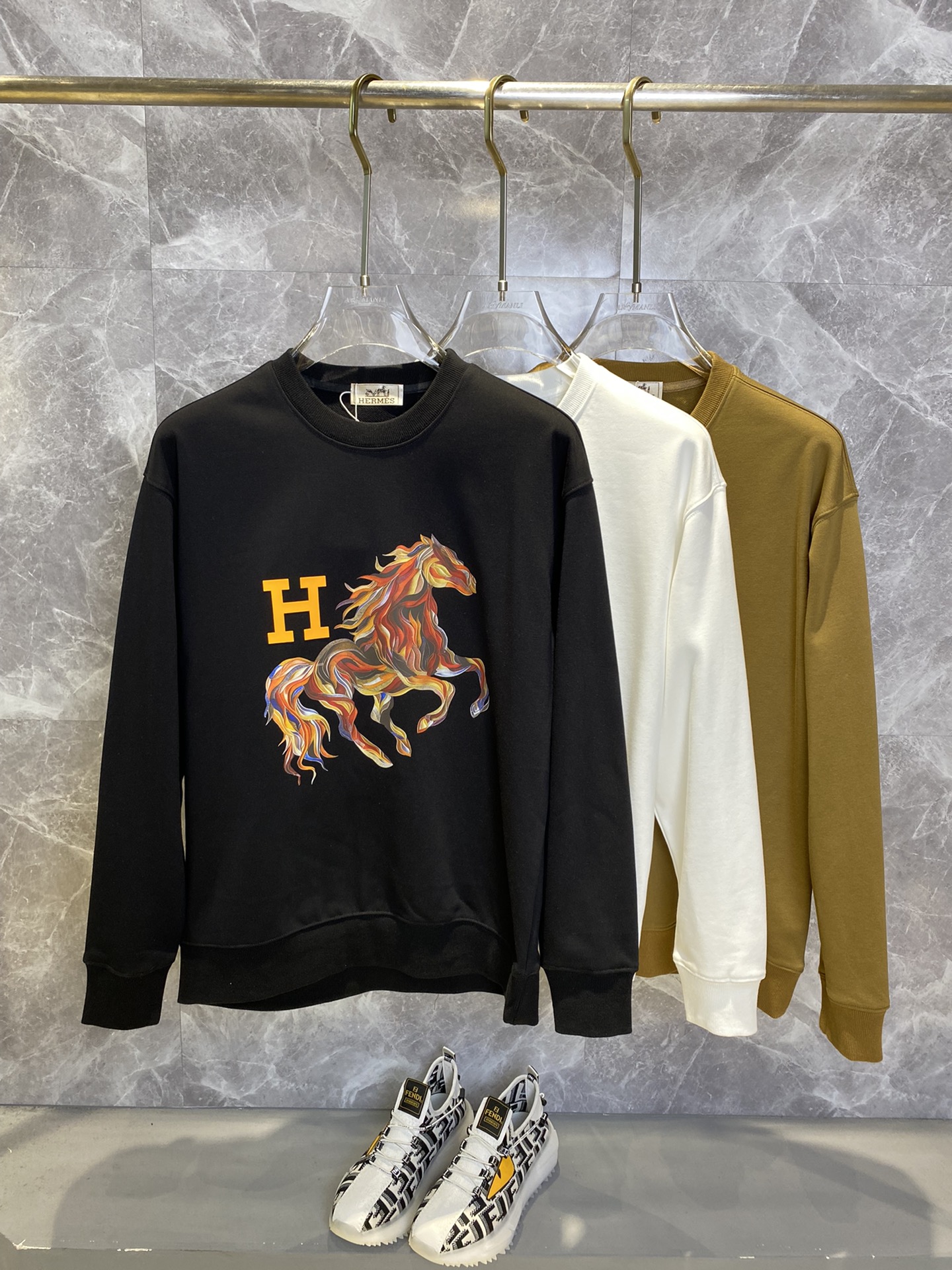 Hermes Horse Graphic Print Black Sweatshirt Long Sleeves Pullover For Men 10 i1726736040 9762 0