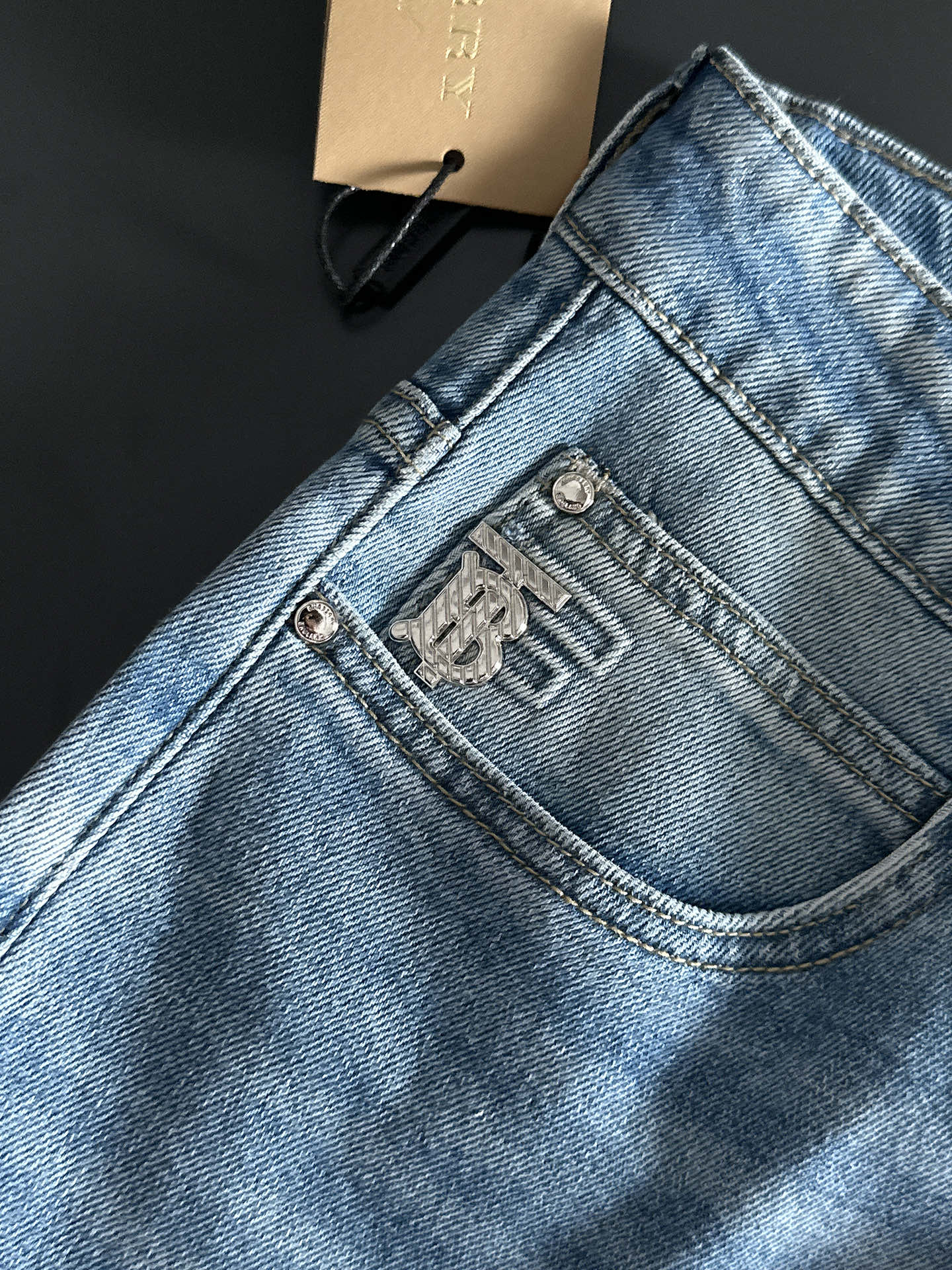 P800 BBR Cowboy Pants with Unique Gradient Effect and Retro Details - 图片 7
