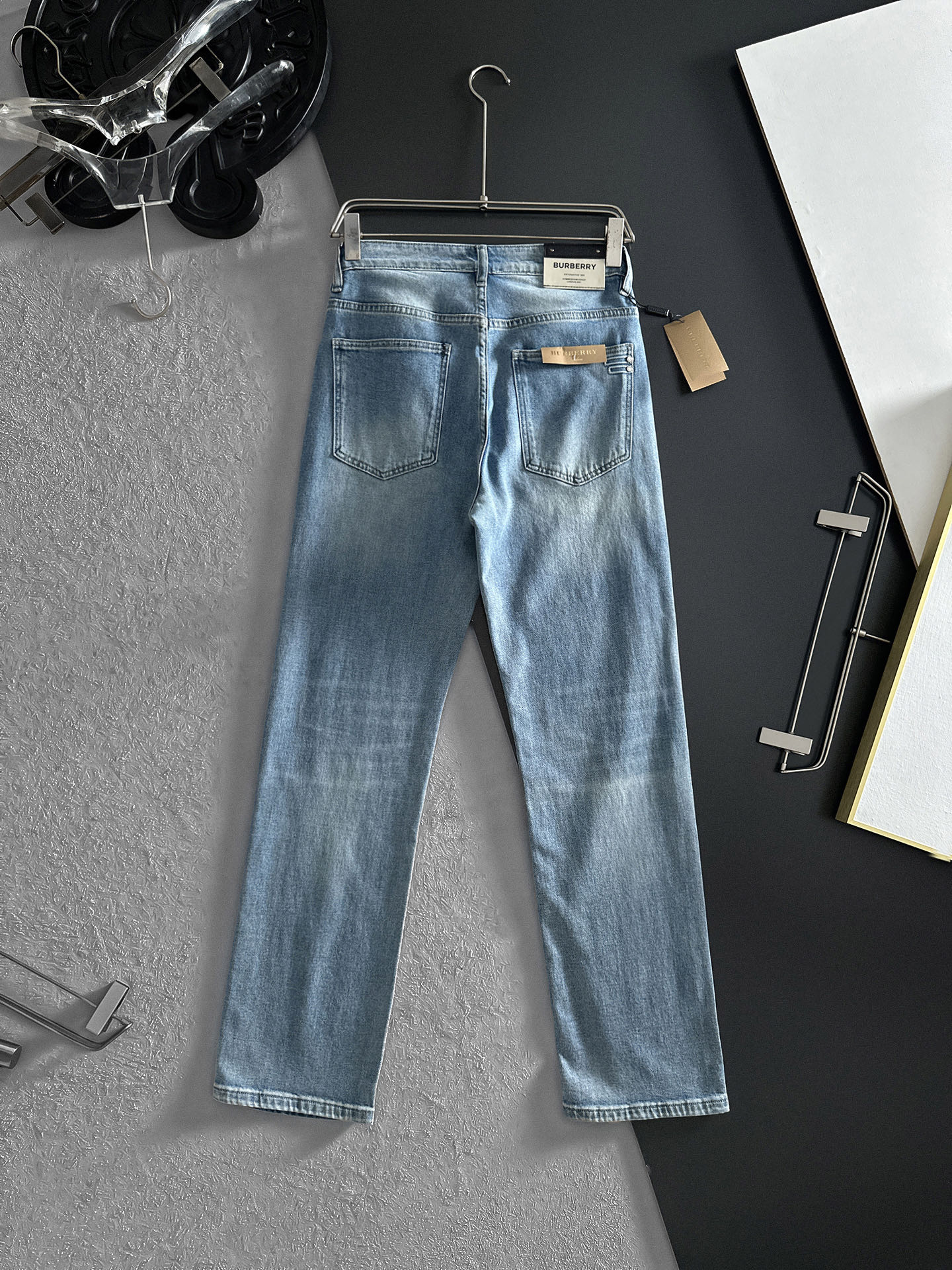 P800 BBR Cowboy Pants with Unique Gradient Effect and Retro Details - 图片 3