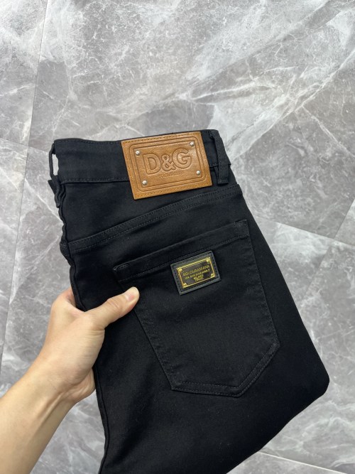 D&G Men's Black Denim Jeans - Comfortable, Stylish, and Exclusively Designed