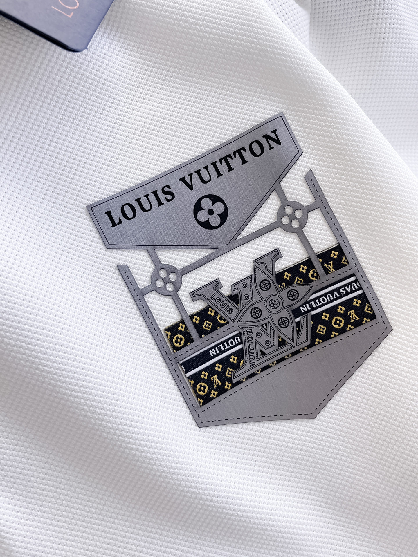 Louis Vuitton 2025 Spring/Summer Polo Shirt - Short Sleeve, Embroidered Design 7 i1753168569848 6447 0 5