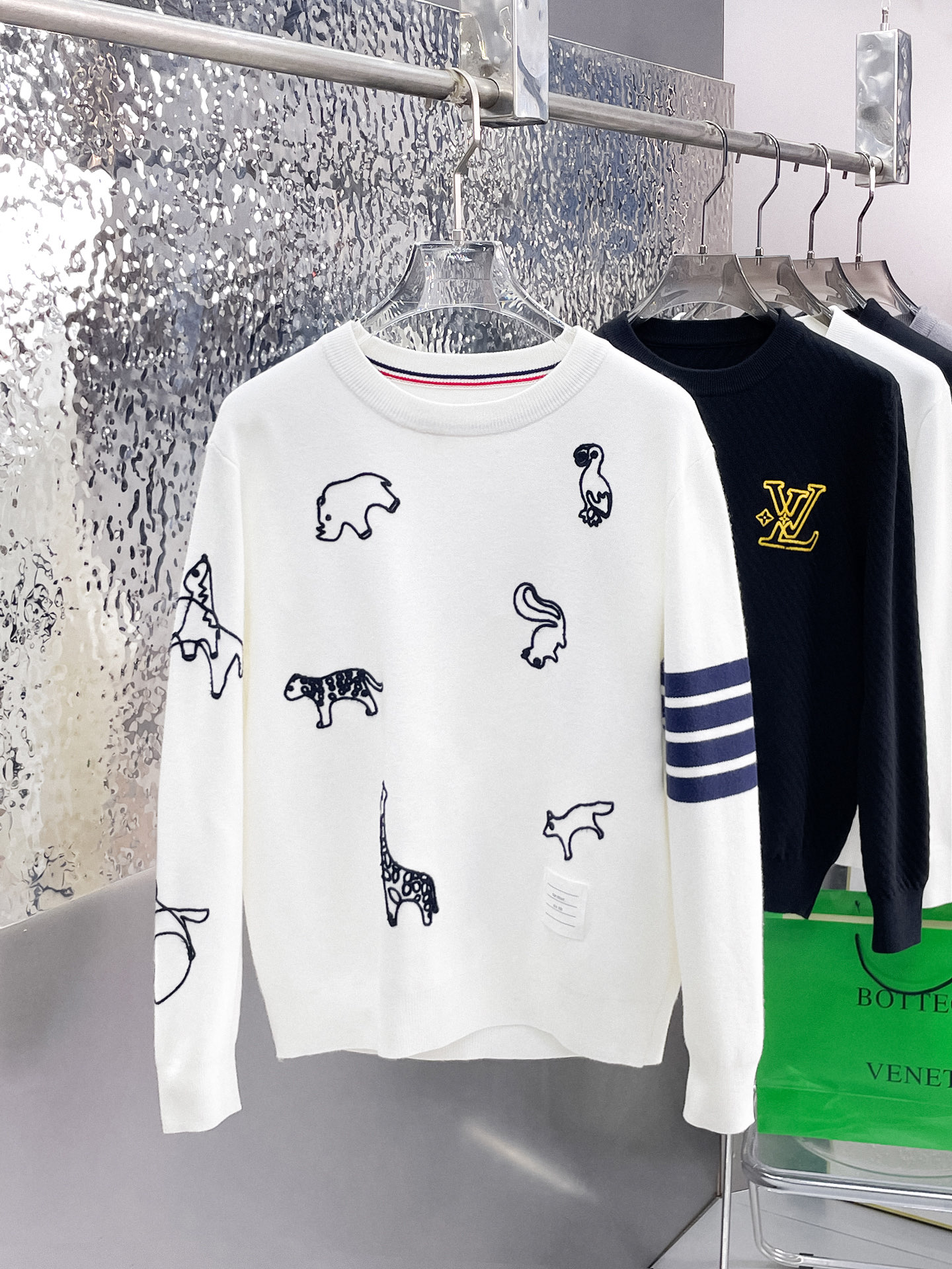 _dpQ9ssctU4vjAXR-5RkB2Gej2NqFg0bLVAhm_LA