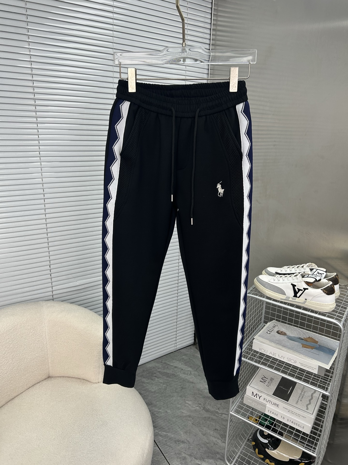 P165 POLO保罗 新款来袭 春季新款休闲裤，高品质定制面料，舒适柔软亲肤，笔挺有型，不易起皱，简单明了，超级百搭，上身效果超级棒，衣橱必备！适合任何场合穿着，码数：M-3XL，下单请报身高体重