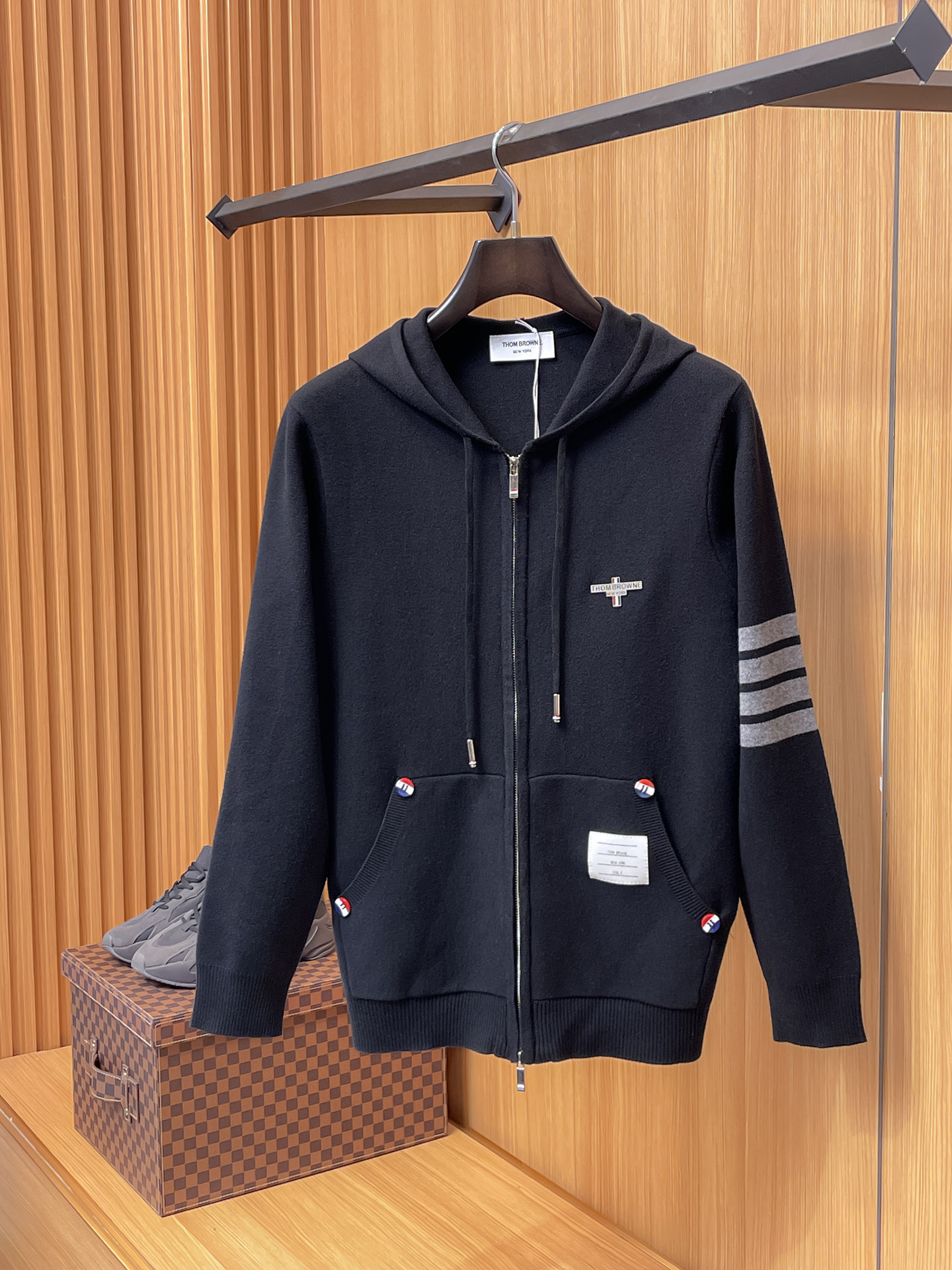 _dvf9srwv3molk_FneRsXR4bYqhFZ8dNrU25FKtg