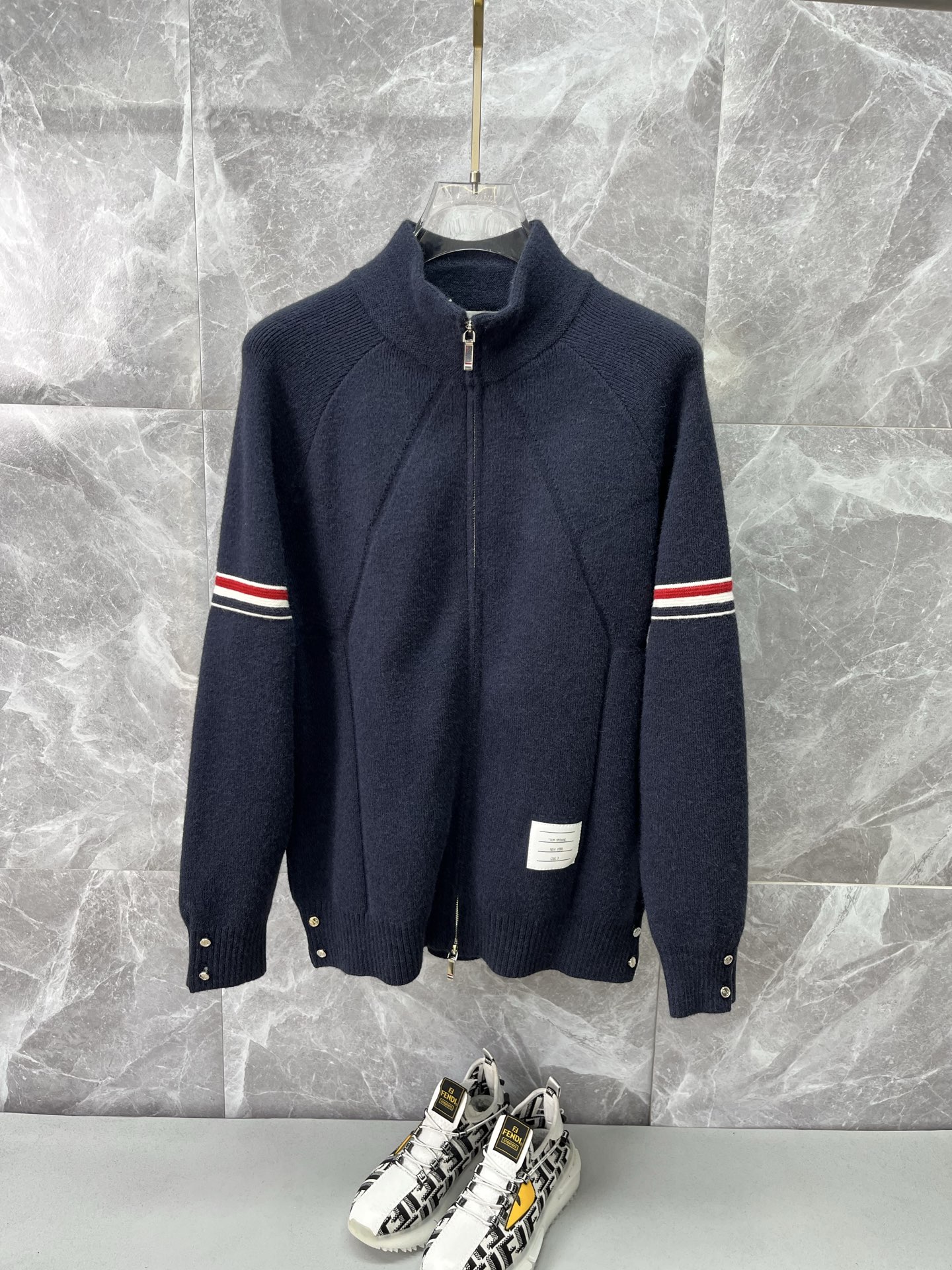 _dyJ9sTj1bhEx2etIrQ_7KBlSJtiSFUhoL-zdjdA