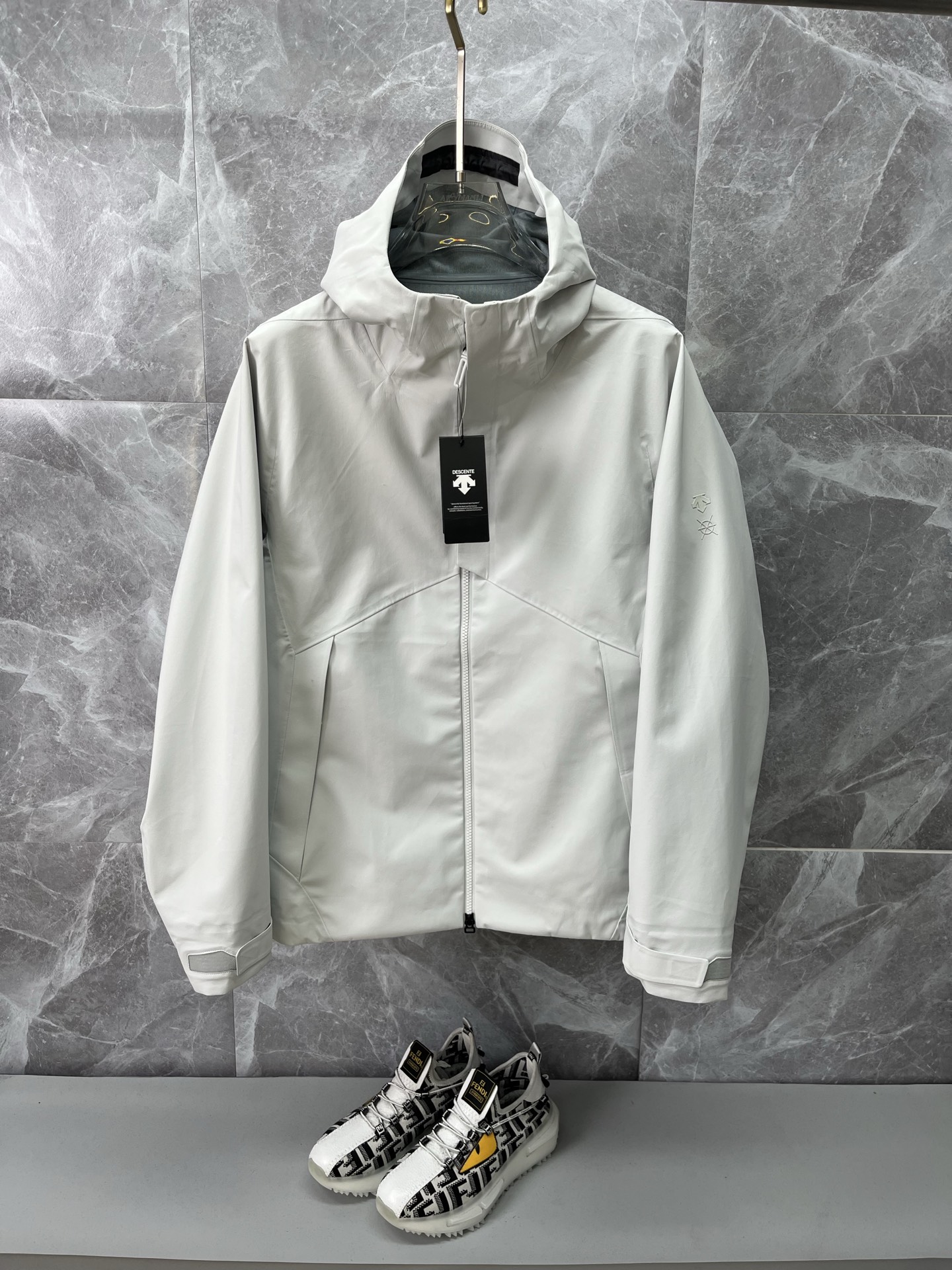 _dtp9sZ-hpReZWUzJ_6raJUwvXaTgY1MgAFeYSIw