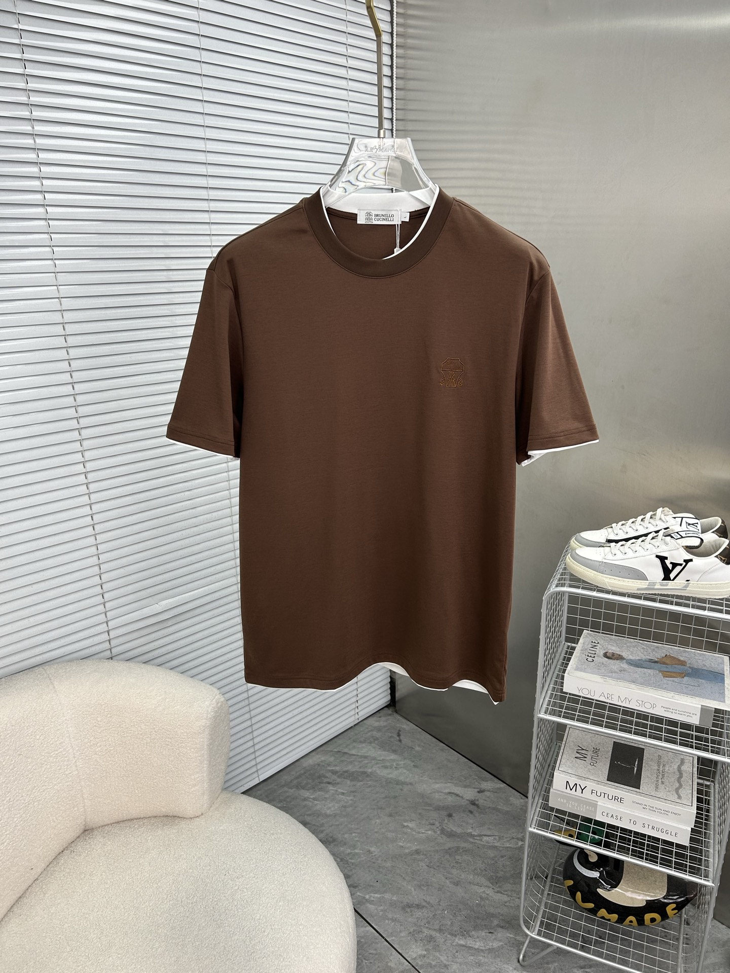 NO:839108,B.C's new spring and summer new debut counter, the latest short-sleeved round neck T-shirt, high-end custom design, avant-garde and fashionable!  The brand logo is designed with heavy craftsmanship. High-end customized mercerized long-staple cotton fabric. Soft to the touch. Comfortable to wear. Exquisite stitching at the counter level. Fine workmanship. The upper body effect is incomparably handsome!  A must-have item for a stylish man!  Size M-3XL,,T-shirt,tees,t-shirt,19860909B.C 春夏新款首发专柜最新款短袖圆领T恤 高端订制 设计前卫时尚！品牌logo重工艺设计 高端定制丝光长绒棉面料.手感柔软.穿着舒适.专柜级别精致车线.做工精细.上身效果无敌帅气！型男必备单品！码数M-3XL,,T-shirt,tees，t-shirt,,Men's clothing