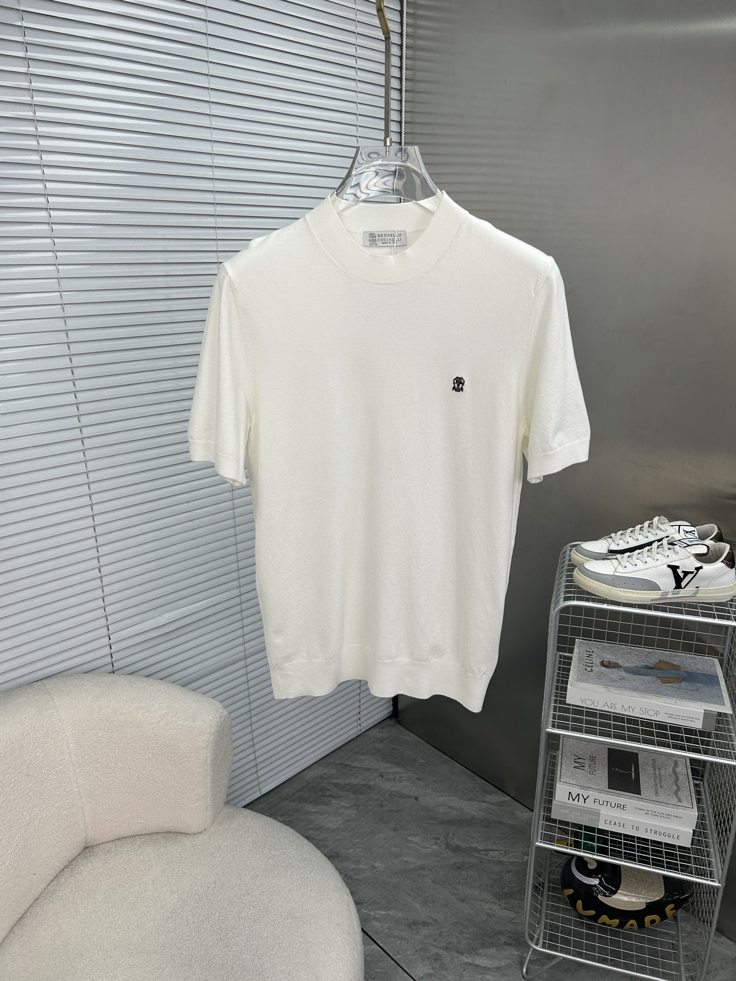 NO:910717,B.C 2026 spring and summer small mid-neck sweater 'breathable but not stuffy' is a true [old money style] highly breathable Tencel fabric, comfortable and not stuffy to wear in summer, crisp and stylish, small logo and heavy craftsmanship, simple and not simple, high-end Tencel wool sweater short-sleeved, solid color and simple, fashionable but luxurious, quality is beyond doubt, the upper body effect is great, size M-4XL, shipped next day, T-shirt,19860909B.C 2026春夏款小中领针织衫《透气不闷热》真正【老钱风】甄选高度透气天丝面料,夏季穿着舒服不闷热,版型挺括有型,小logo重工艺搭配简约不简单,高端级天丝羊毛衫短袖 纯色简约 时尚不失奢华 品质毋庸置疑 上身效果超赞,尺码M-4XL,隔天出货,,T-shirt,,Men's clothing