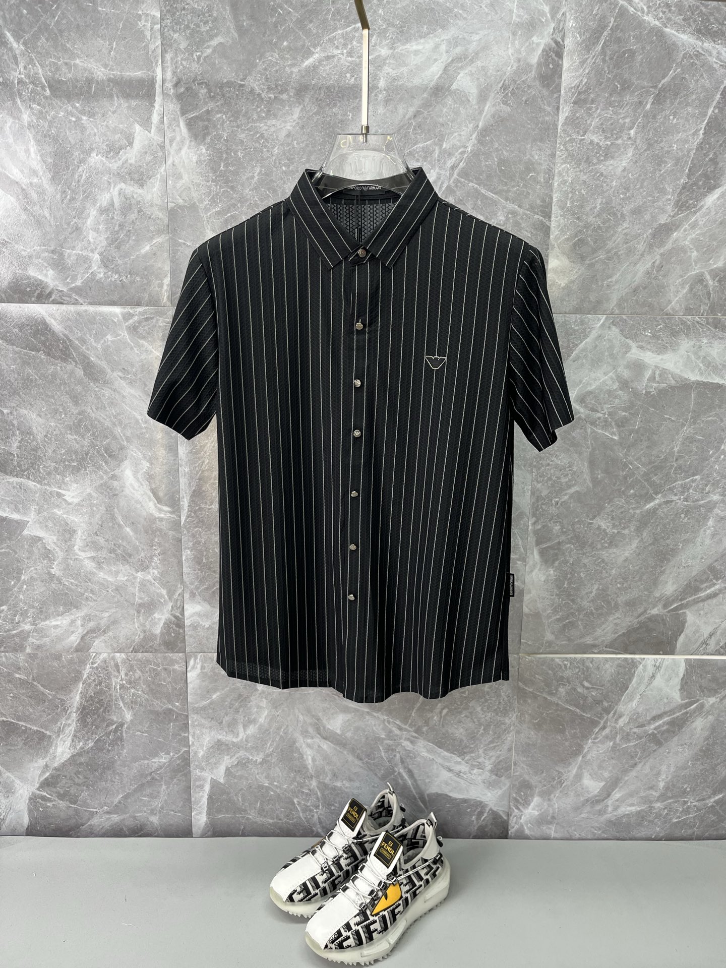 NO:839064,ARMANI Armani Men's 2026 Spring and Summer New Short-Sleeved Lapel Polo Shirt, Men's elegant and stylish first-choice short-sleeved lapel shirt in autumn and winter, a high-end simple series of polo shirts that can be worn all year round!  The upper body is crisp and stylish, and it doesn’t look out of place when worn alone!  Size M-3XL, next day shipping, armani, armani, shirts, T-shirt,19860909ARMANI阿玛尼 男款2026春夏新款短袖翻领Polo衫衬衫,男人秋冬季优雅高大尚首选单品短袖翻领衬衫,可以穿一整年的polo衫高端简约系列 ！上身挺括有型,单穿内搭毫无违和感！码数Ｍ-3XL,隔天出货,,armani,armani,shirts,T-shirt,,Men's clothing