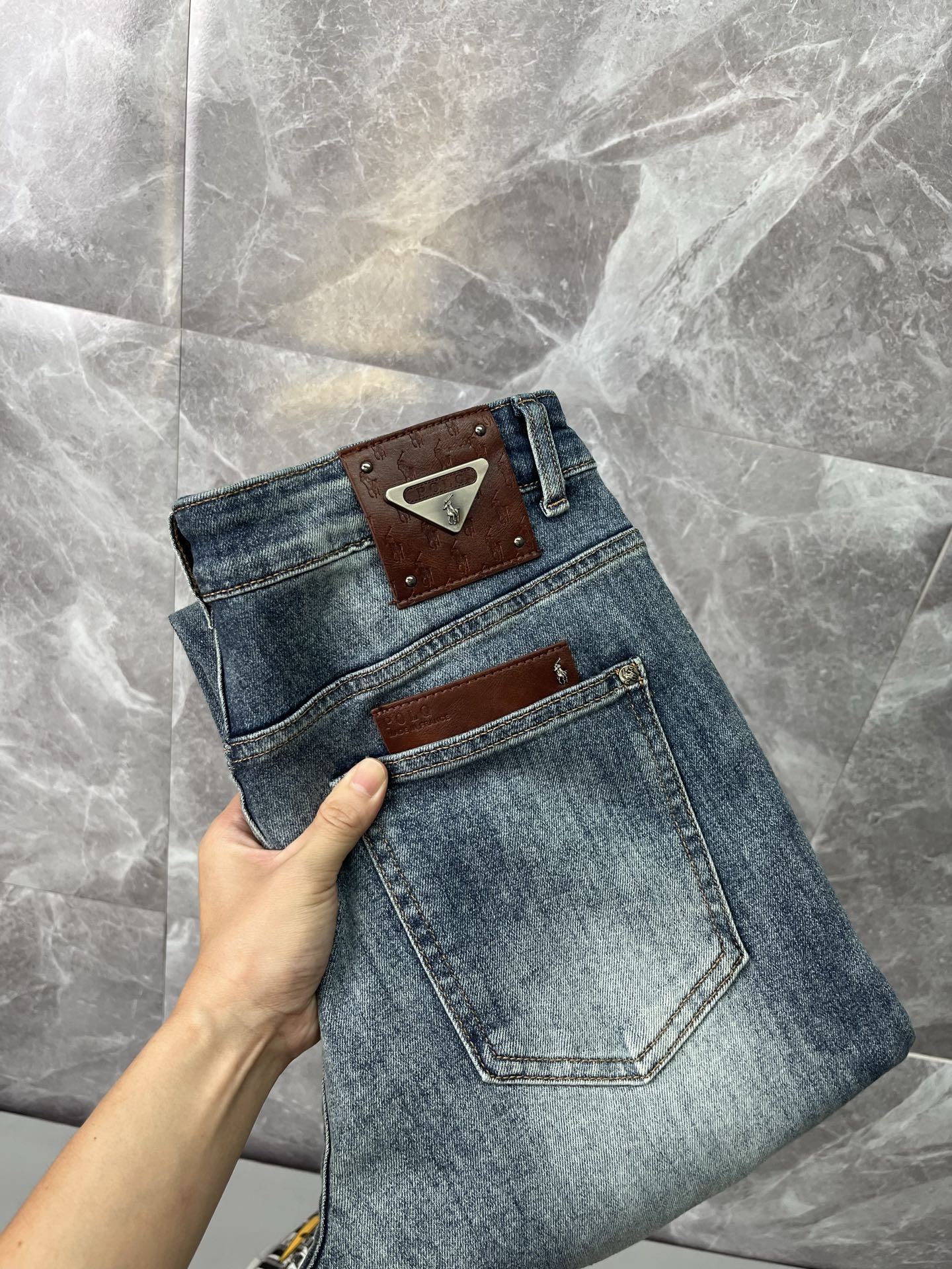NO:926294,POLO Paul's 2026 new men's jeans have good elasticity. Exclusively available on the official website. Fashionable and elegant. Heavy craftsmanship design. Using original color yeast washing process. Selected imported heavyweight denim denim fabric with high-end hardware decoration. Genuine leather label. Exquisite stitching. Low-key and light luxury. Worth owning. Size 28-38 (no 35) shipped next day,,jeans,19860909POLO保罗 2026新品男士牛仔裤 面料弹性好.独家发售 官网同步 时尚优雅 重工艺设计.采用原色酵母水洗工艺 精选进口重磅丹宁牛仔面料 配高档五金装饰 真皮皮牌 精致车线 低调轻奢 值得拥有.码数28-38（无35）隔天出货,,jeans,,Men's clothing
