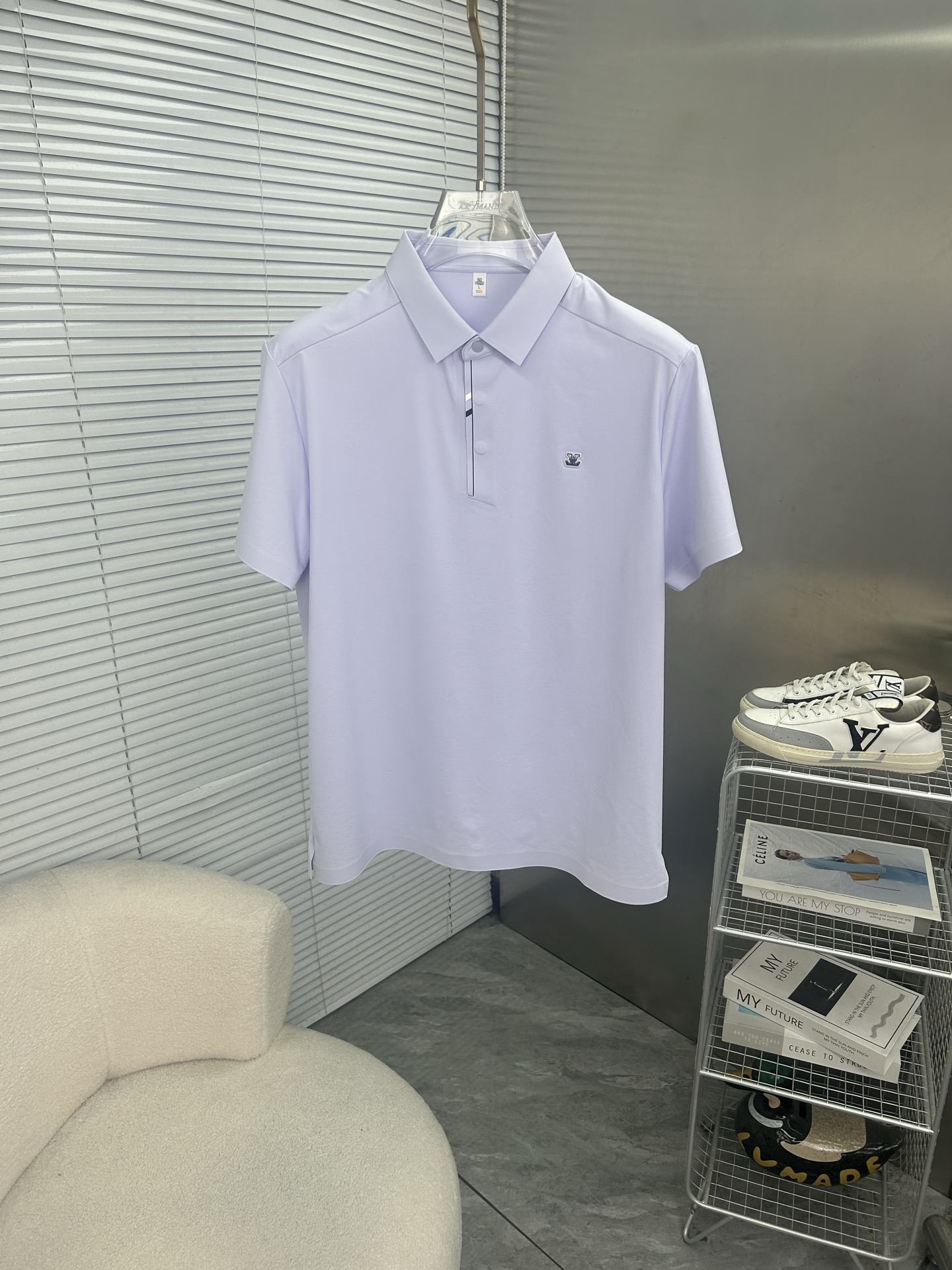 NO:912613,LV Louis Vuitton men's 2026 spring and summer new short-sleeved lapel polo shirt, men's elegant and stylish first choice for spring and summer short-sleeved lapel, a high-end simple series of polo shirts that can be worn all year round!  The upper body is crisp and stylish, and it doesn’t look out of place when worn alone!  Size M-3XL, next day shipping, louis vuitton, louis vuitton, T-shirt,19860909LV路易威登 男款2026春夏新款短袖翻领Polo衫,男人春夏季优雅高大尚首选单品短袖翻领,可以穿一整年的polo衫高端简约系列 ！上身挺括有型,单穿内搭毫无违和感！码数Ｍ-3XL,隔天出货,,louis vuitton,louis vuitton,T-shirt,,Men's clothing