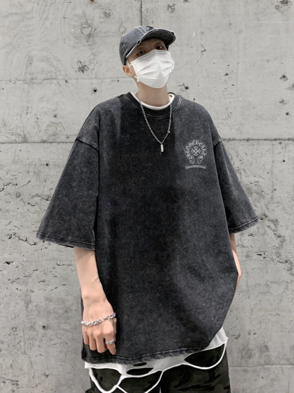 Chrome Hearts Camiseta de Manga Corta con Estampado de Cruz Lavada Unisex 3 i1744399097 8519 8