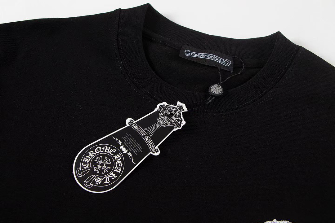 Chrome Hearts Camiseta de Manga Corta con Diseño Estampado en Algodón Premium 6 i1744399172 2760 5