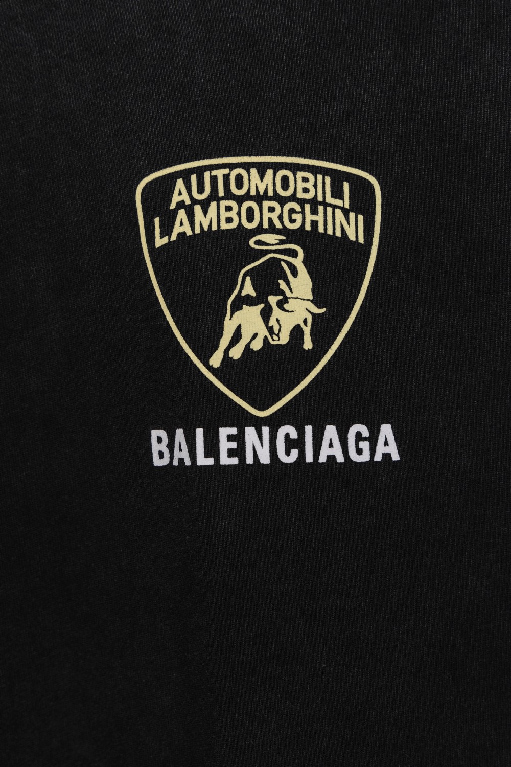 Balenciaga Lamborghini Distressed Logo Tee - Edición Limitada 7 i1744654843 6172 3
