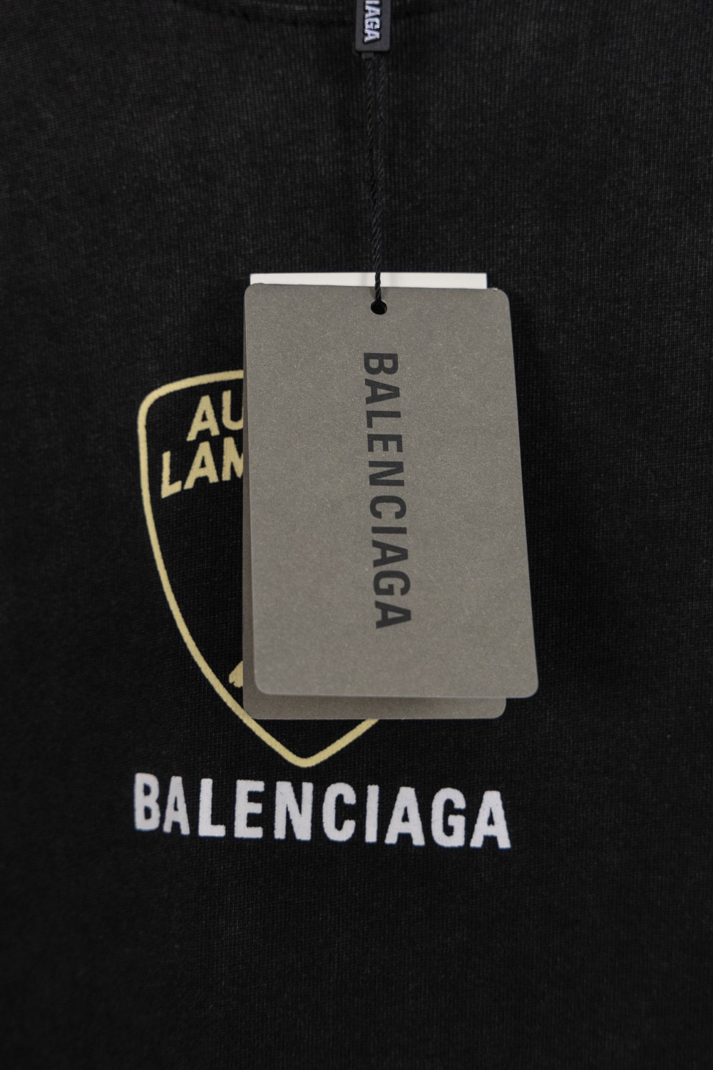 Balenciaga Lamborghini Distressed Logo Tee - Edición Limitada 8 i1744654843 9591 0