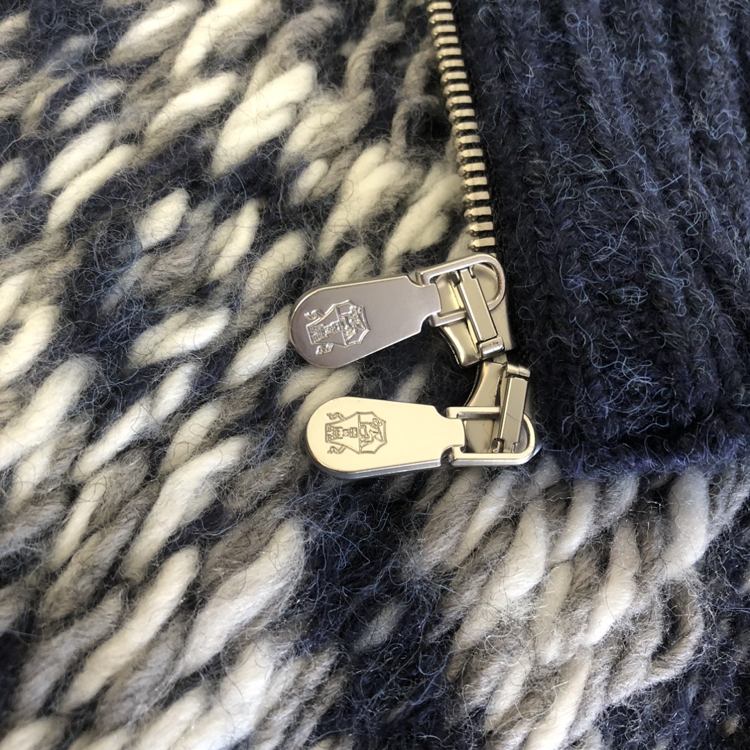 Brunello Cucinelli FW25 高领拉链提花长袖毛衣25新款BC针织开衫！采用羊毛混纺面