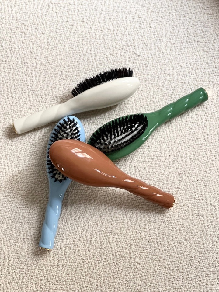 **La Bonne Brosse Dual-Bristle Hairbrush** - Comprehensive 7