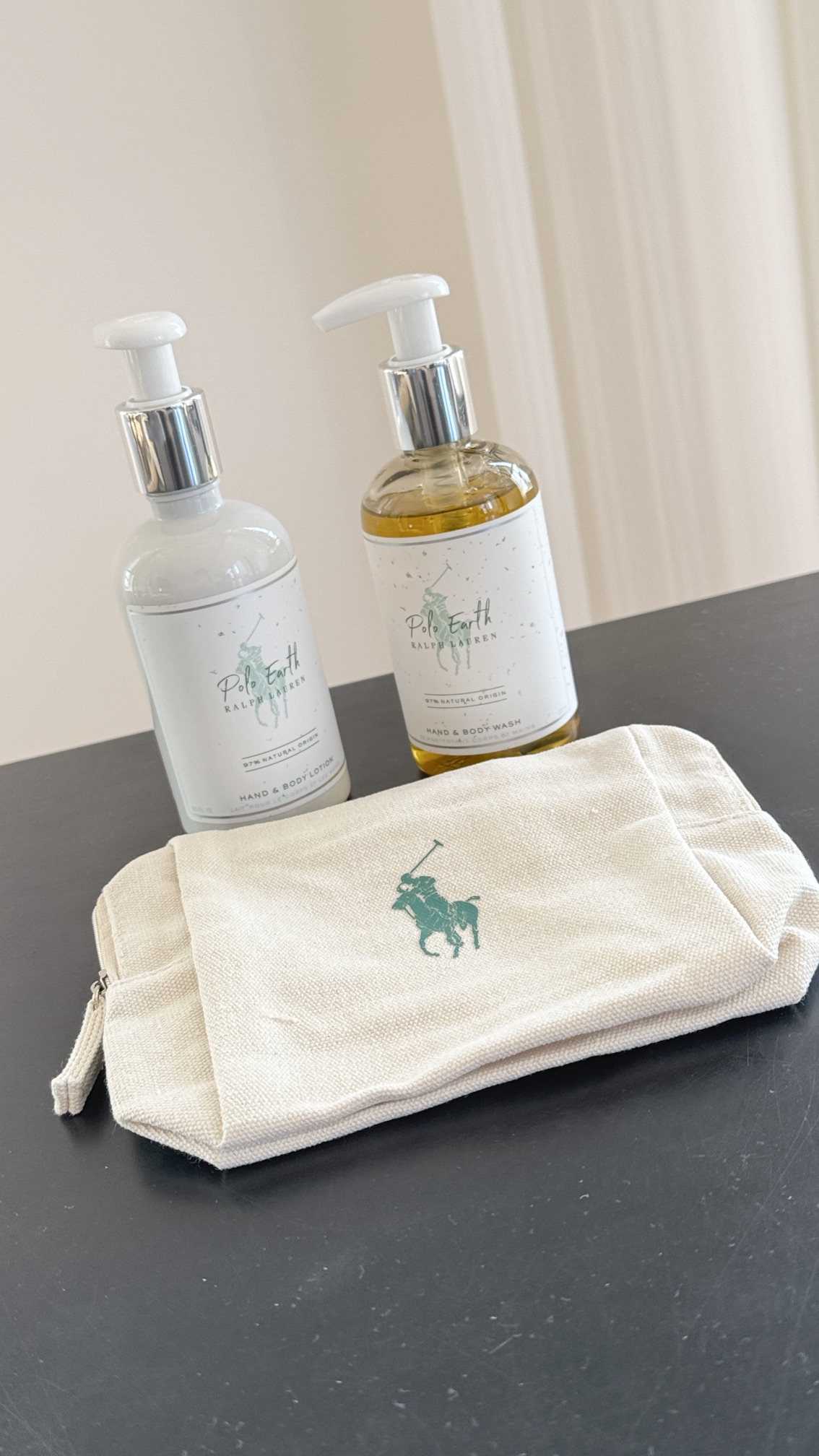 Complimentary pouch - Comprehensive 3