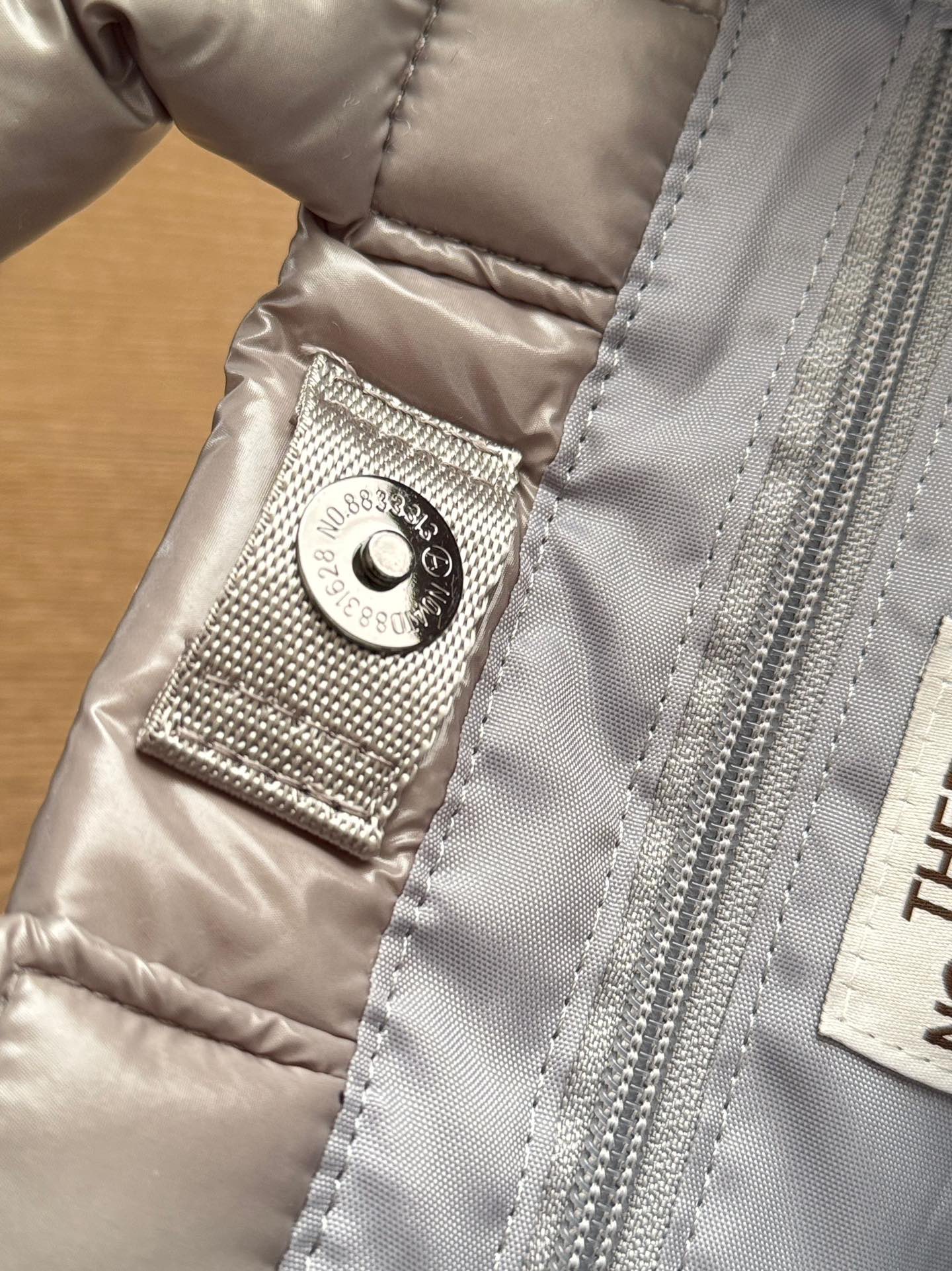 Featuring a generous interior capacity, this bag is secured with a - Comprehensive 2
