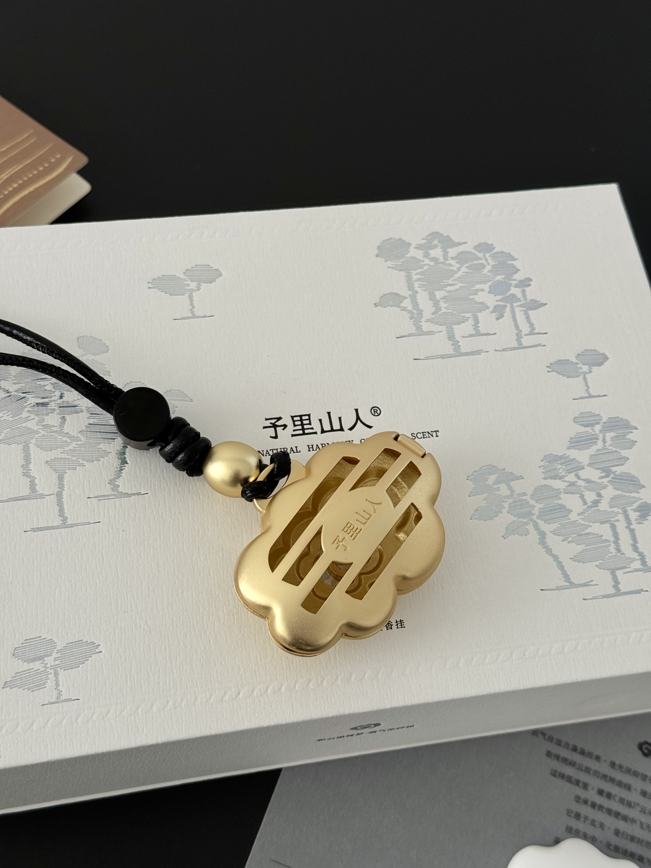 诺悠翩雅 Loro Piana 高定典藏典雅居所生活方式奢华家居家纺四件套摆件 #708A40D8 2