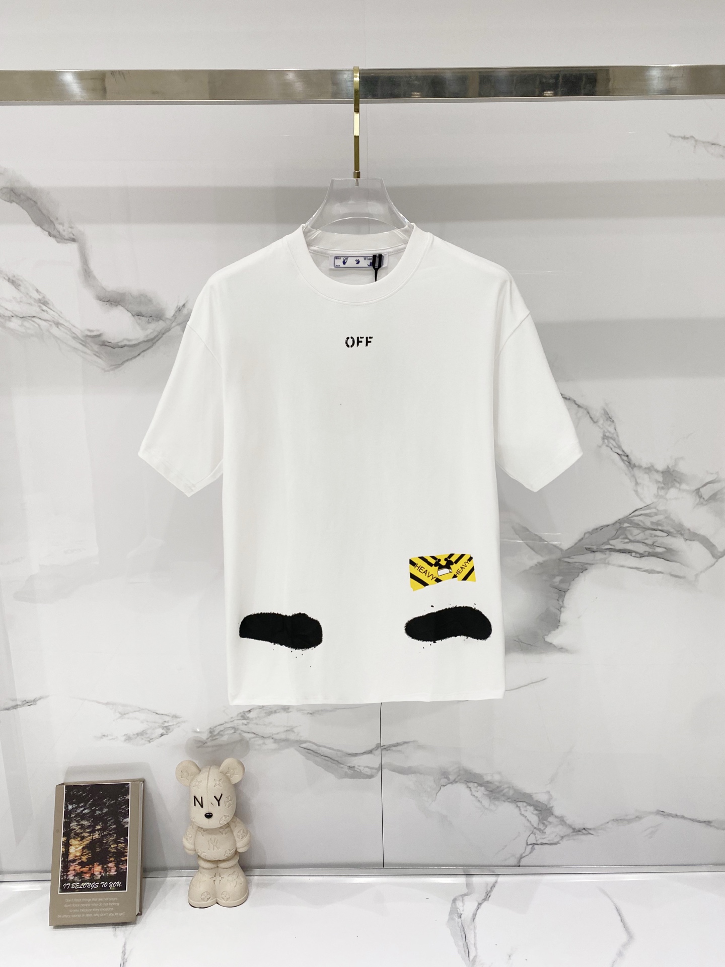 P75 OFF-white/ Camiseta de cuello redondo de algodón puro 260g Estampado de graffiti de letras y logo en la parte delan…
