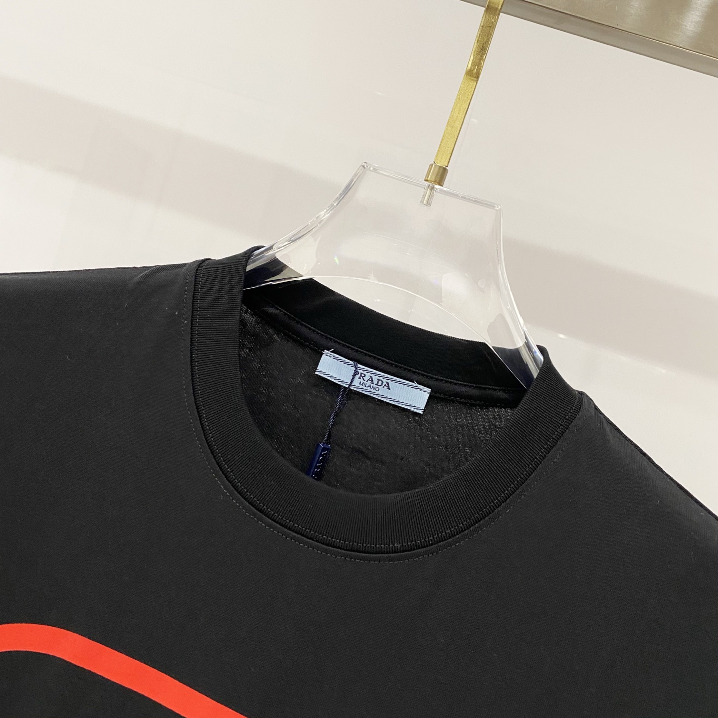 💰80
💰RADA-/普拉达-纯棉260克圆领T恤
三角形印花字母LOGO刺绣🪡标识
纯原品质 原版面料100 ％棉质
百搭时尚 轻奢潮流
吊牌 领标 洗水 三标齐全
尺码:XS-L
颜色:黑色.白色