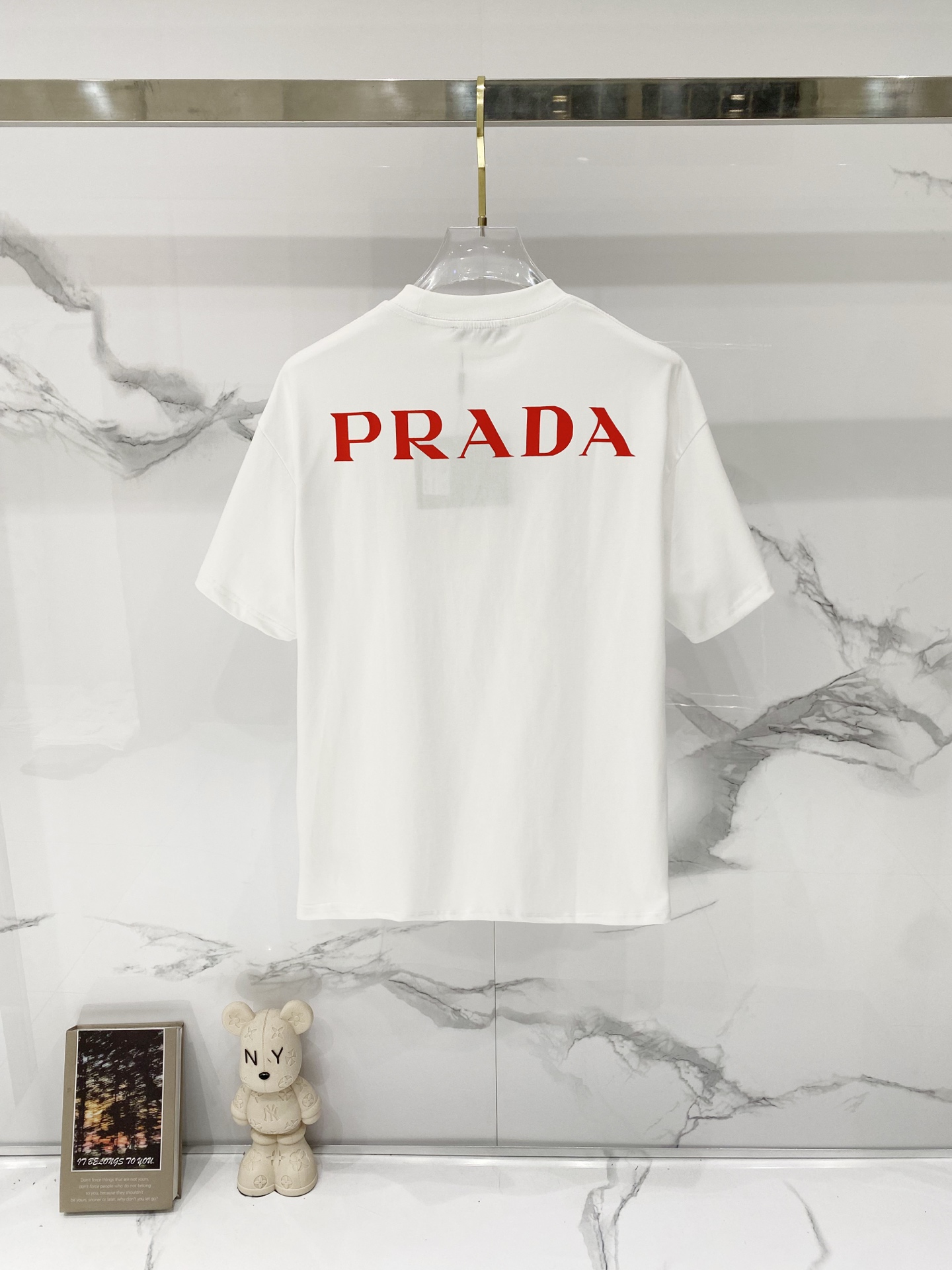 💰80
💰RADA-/普拉达-纯棉260克圆领T恤
三角形印花字母LOGO刺绣🪡标识
纯原品质 原版面料100 ％棉质
百搭时尚 轻奢潮流
吊牌 领标 洗水 三标齐全
尺码:XS-L
颜色:黑色.白色