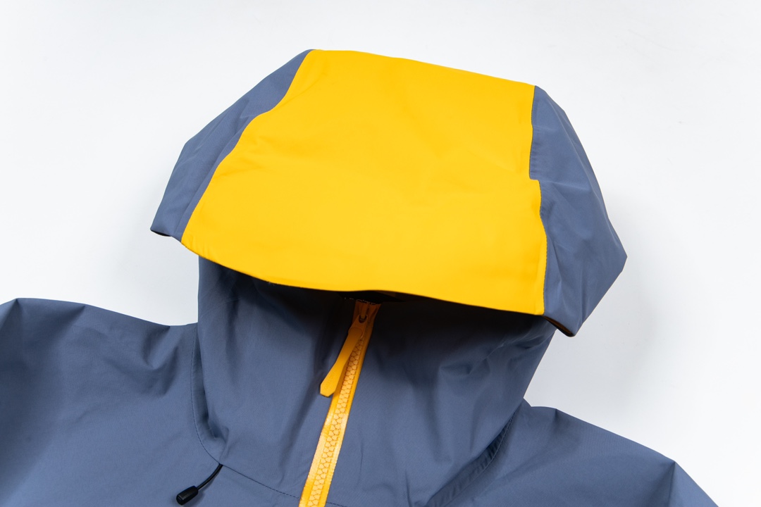 Limited Edition Charge Jacket ❗ Built in search and rescue deviceThe - Clothes 3