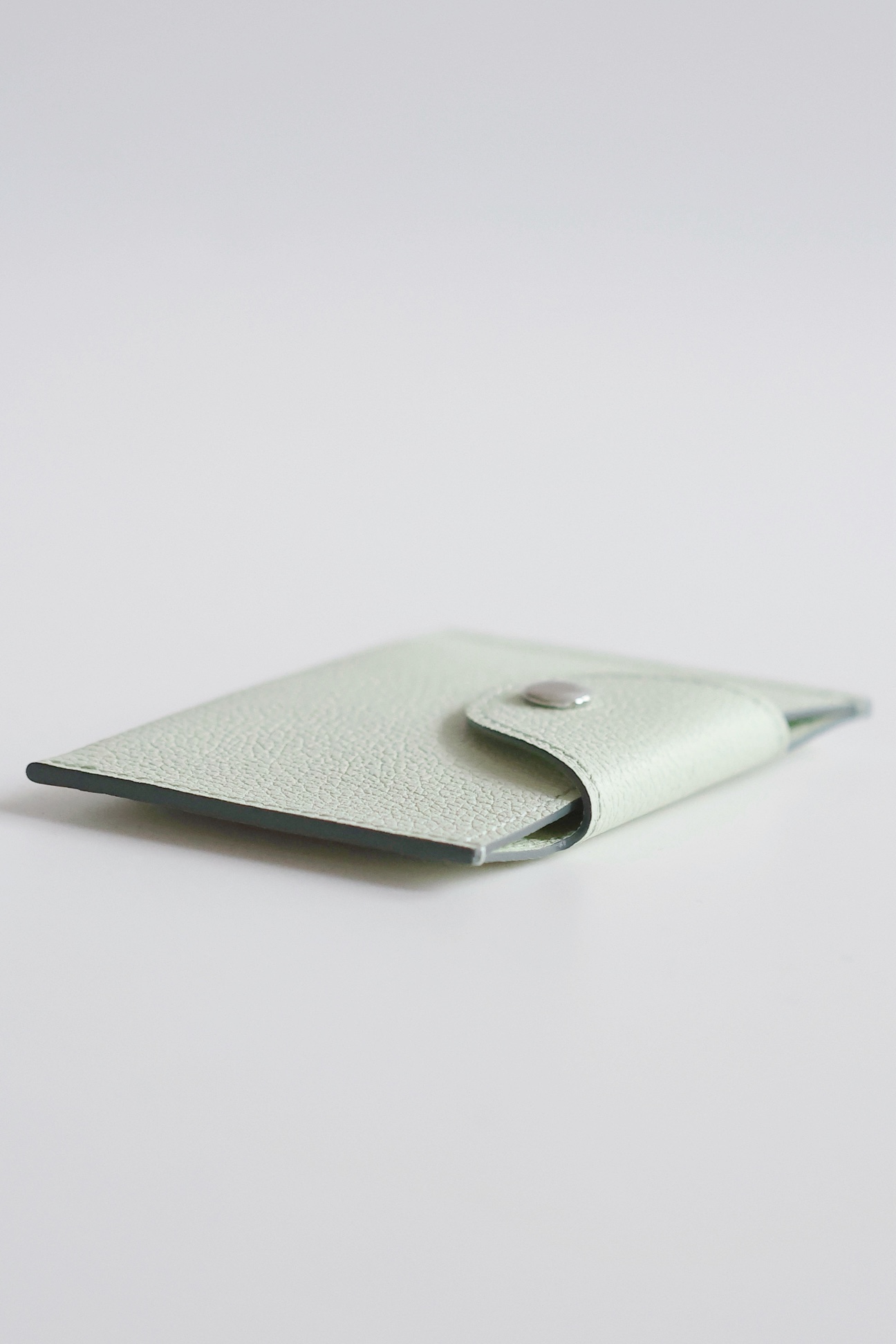 Evercolor Leather Card Holder with Palladium Hardware - Chic and Functional 3 i1747817987 2982 2