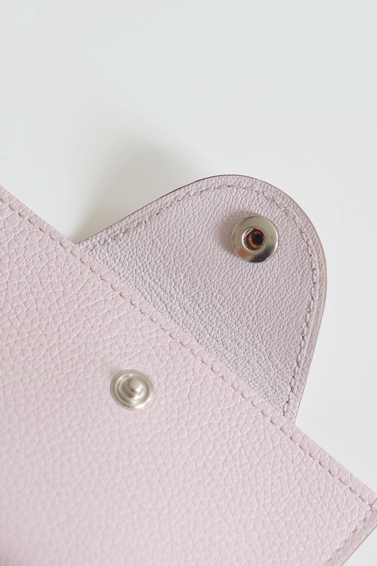 Elegant Leather Card Holder, Compact Wallet with Palladium Snap Closure 4 i1747818080 5232 5
