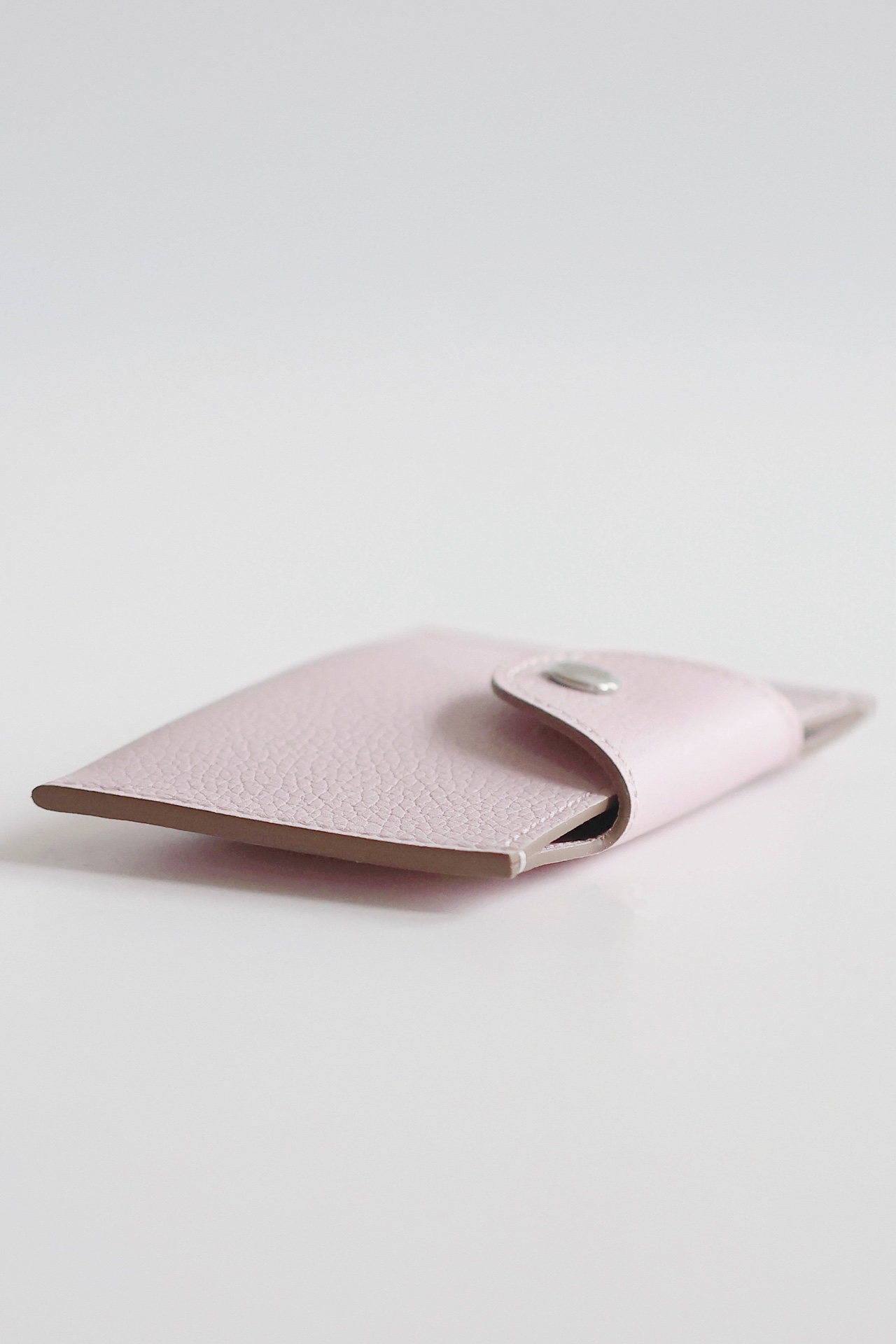 Elegant Leather Card Holder, Compact Wallet with Palladium Snap Closure 3 i1747818080 6589 2
