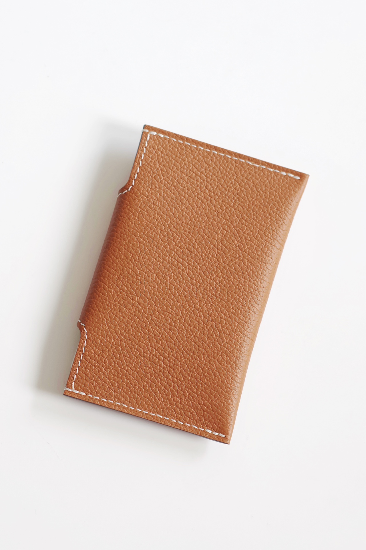 Elegant Leather Card Holder Wallet with Snap Closure - Compact & Stylish 7 i1747818350 3041 0