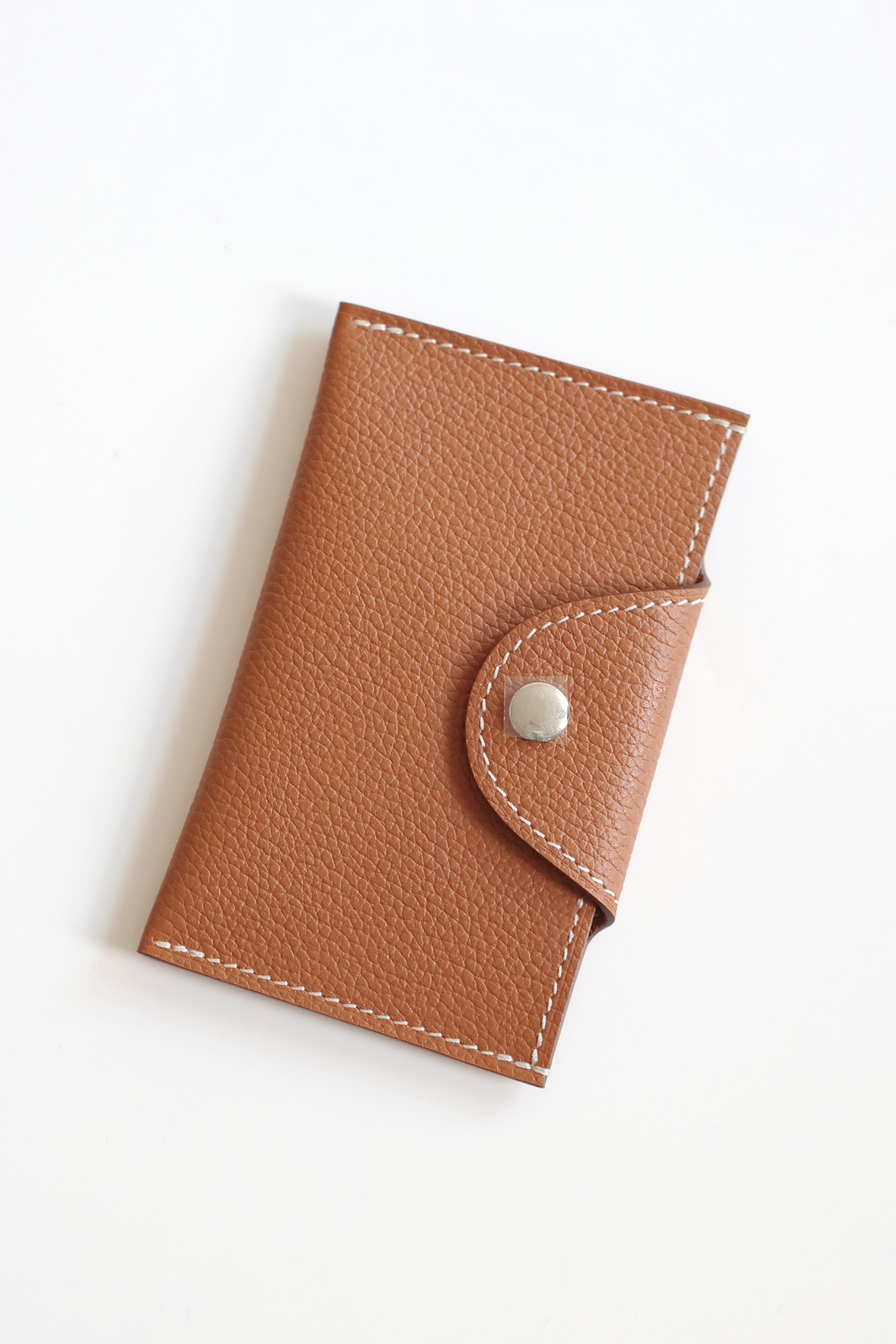 Elegant Leather Card Holder Wallet with Snap Closure - Compact & Stylish 2 i1747818350 8914 1