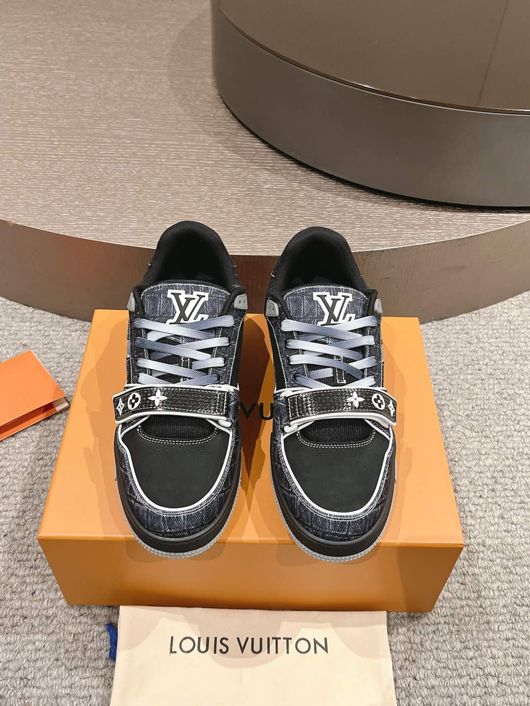 Louis Vuitton Trainer Sneakers - Premium Quality, New Color, Various Sizes