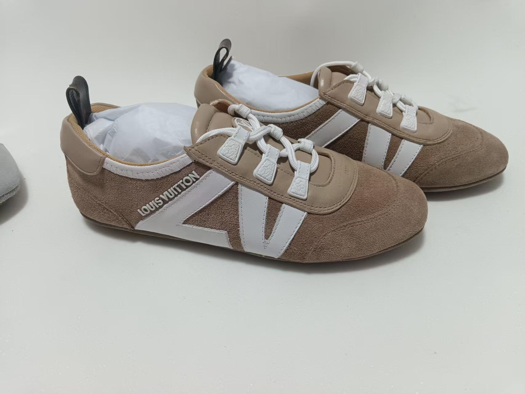 NO:255045,1:1 development of new lv 25 new, casual shoes/sports shoes, louis vuitton, sneakers198609091:1开发新款lv 25新,休闲鞋/运动鞋,louis vuitton,sneakers,Women's Shoes