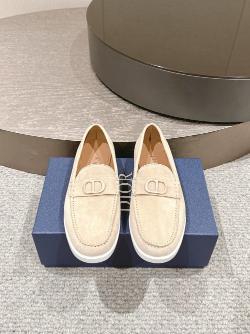 Dior Spring/Summer 25' Casual Leather Loafers - Handmade Stitching Details 1 Dior Spring/Summer 25' Casual Leather Loafers - Handmade Stitching Details