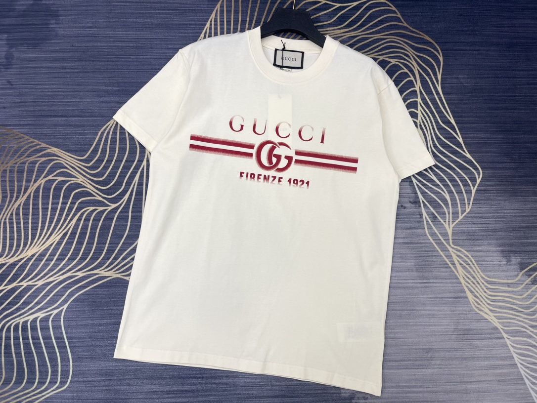 Gucci Kleding T-Shirt Beige Afdrukken Unisex Katoen Lente/Zomercollectie Fashion Korte mouw