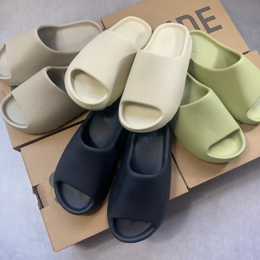 Adidas Yeezy Slide Bovenkant
 Schoenen Pantoffels Yeezy Zwart Bruin Groen Wit Unisex Katoen Schuimkatoen Zomercollectie Joggingbroek