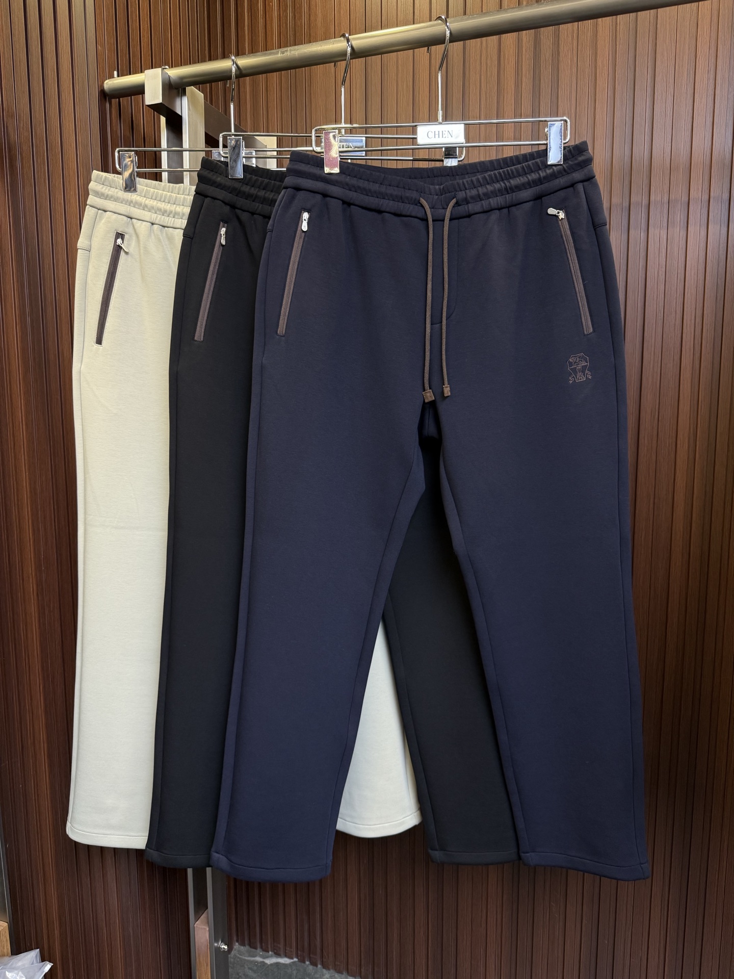 NO:622178,BC*New New·Casual pants in stock color blue white black size 48-58,,alexander wang19860909BC*New New·休闲裤现货 颜色 蓝 白 黑 码数48-58,,alexander wang,Men's clothing