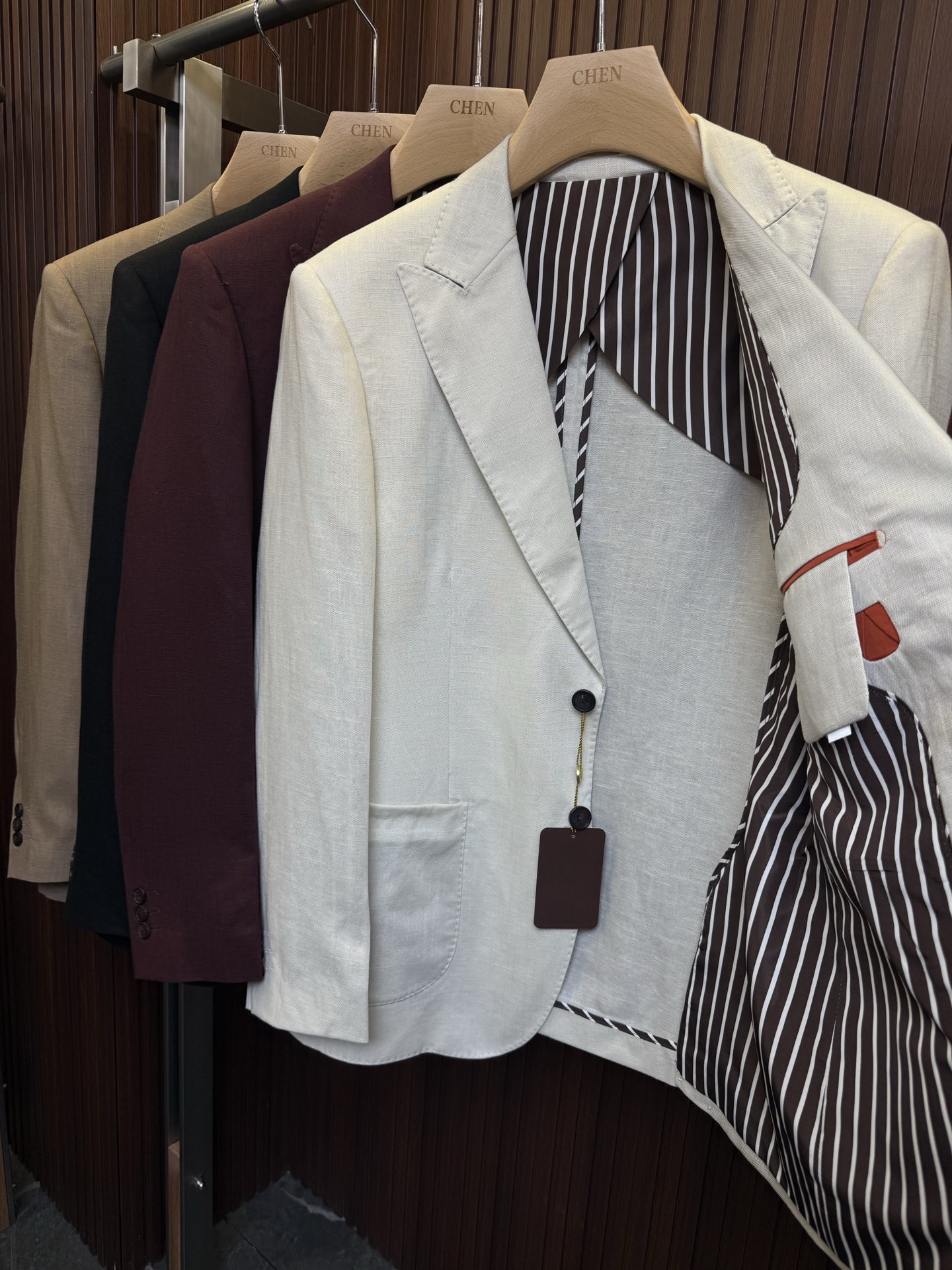 77X08loro Piana*2026New New·麻料西装新款颜色 白 红 黑 卡其码数 48-5