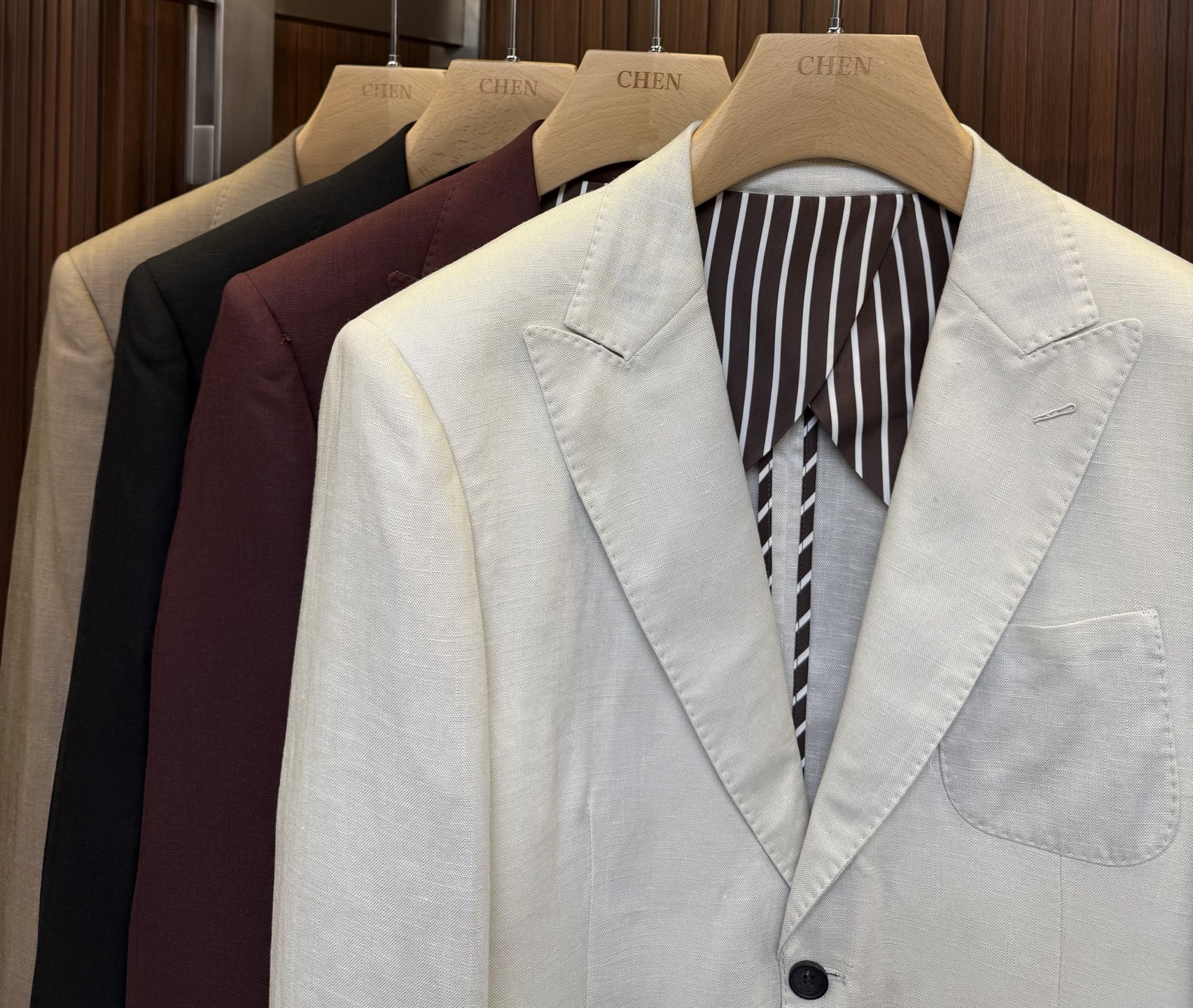 77X08loro Piana*2026New New·麻料西装新款颜色 白 红 黑 卡其码数 48-5