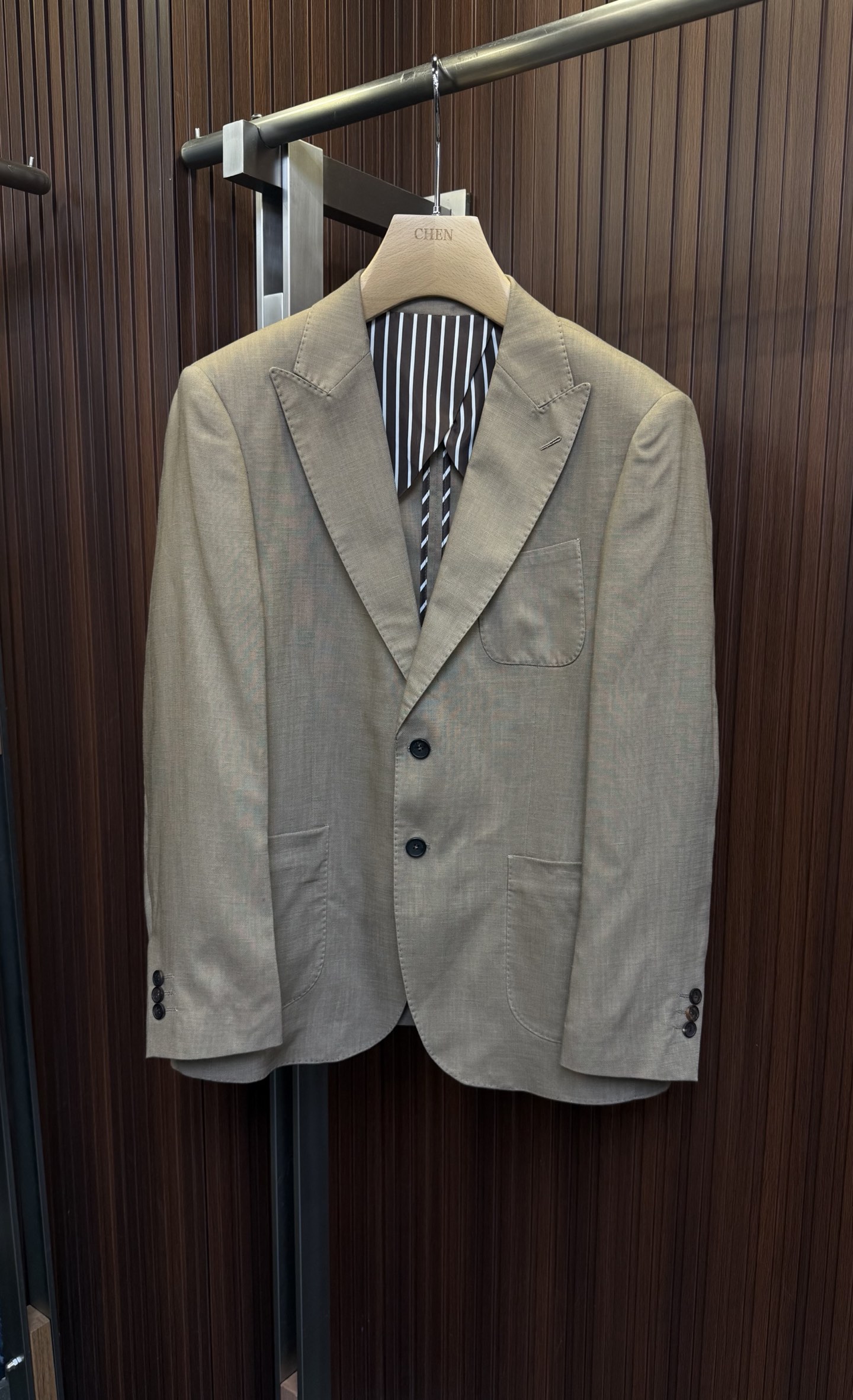 77X08loro Piana*2026New New·麻料西装新款颜色 白 红 黑 卡其码数 48-5