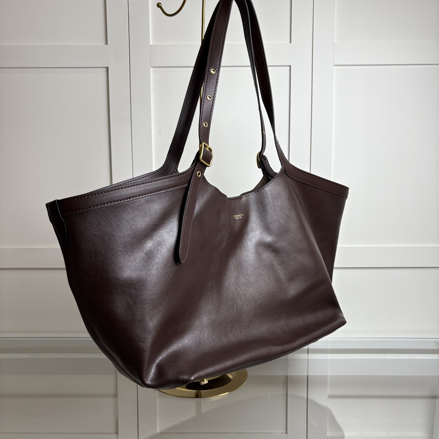 新款托特 CAM00ブラウン - スタイリッシュなデザインと実用性