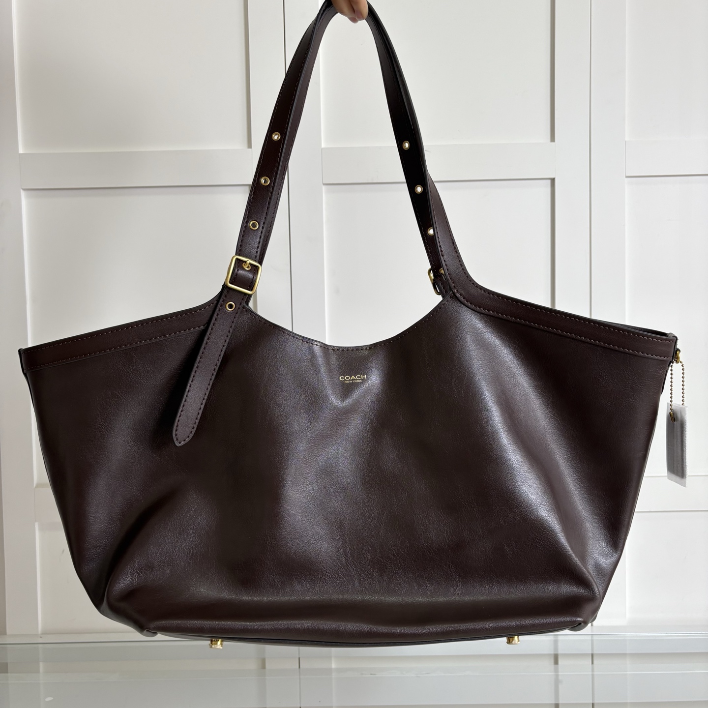 新款托特 CAM00ブラウン - スタイリッシュなデザインと実用性